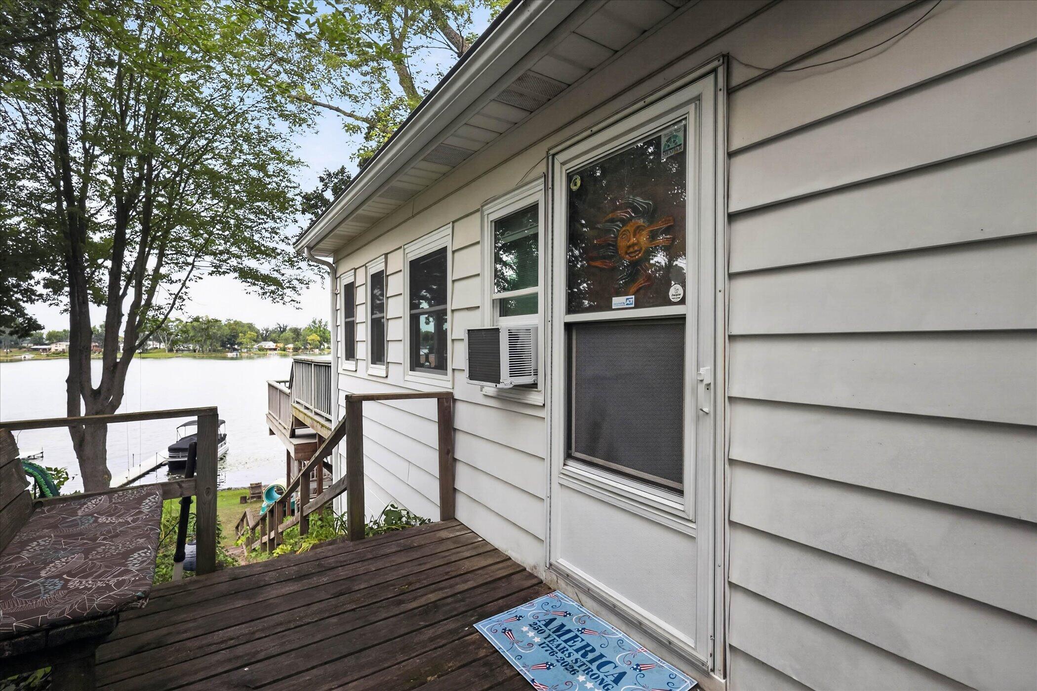 52784 Twin Lakeview Drive Dowagiac MI 49047