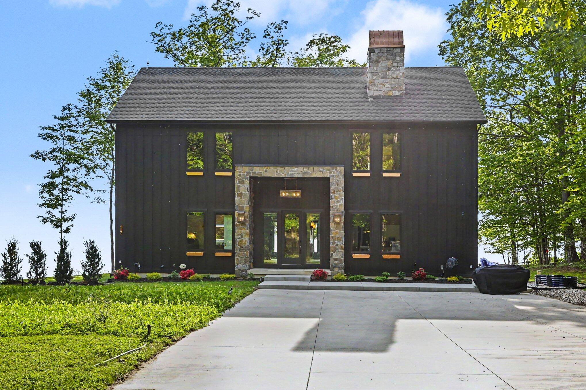 2578 Lakeshore Drive Fennville MI 49408