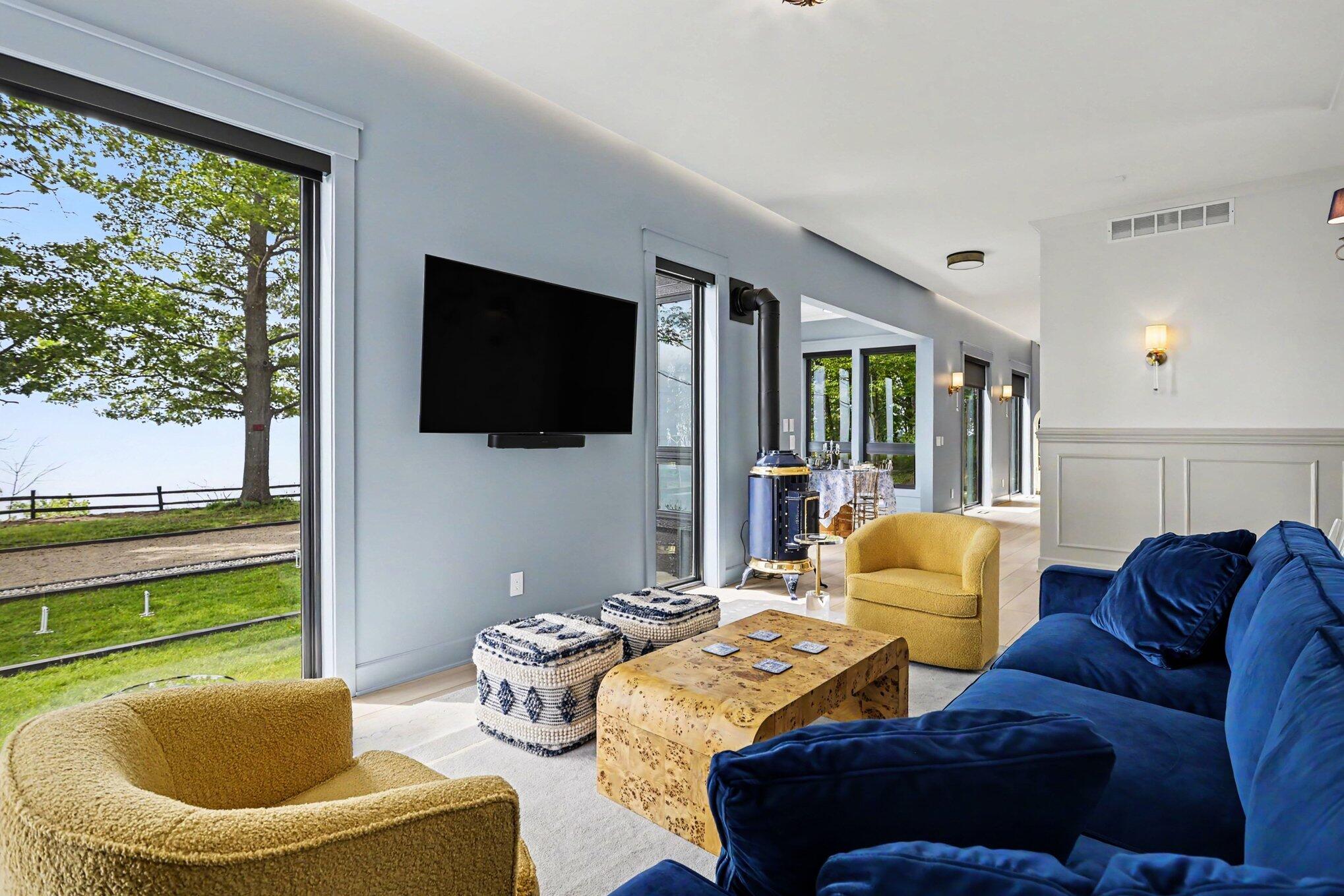 2578 Lakeshore Drive Fennville MI 49408