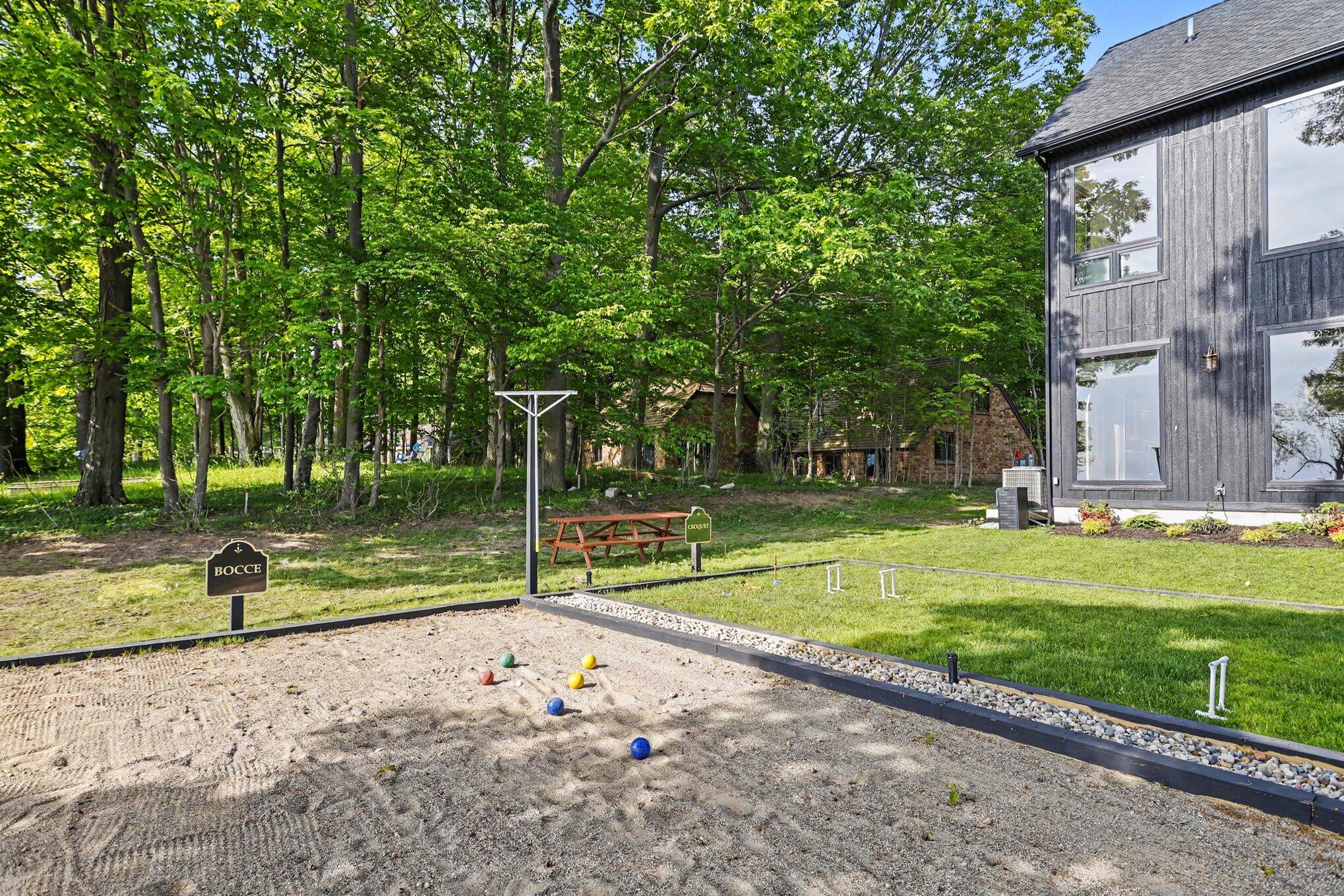 2578 Lakeshore Drive Fennville MI 49408