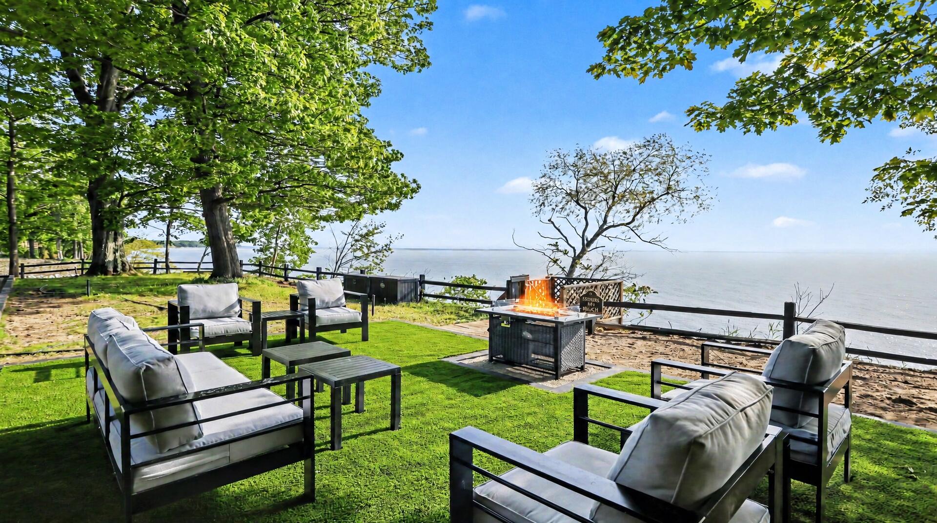 2578 Lakeshore Drive Fennville MI 49408