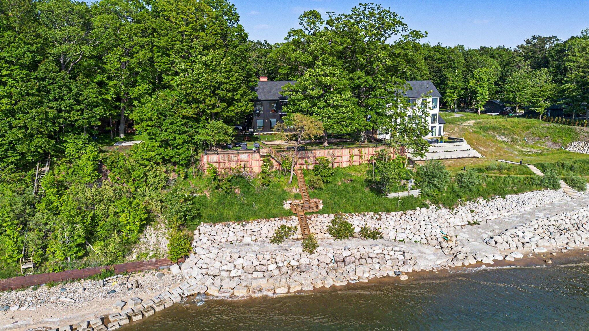 2578 Lakeshore Drive Fennville MI 49408