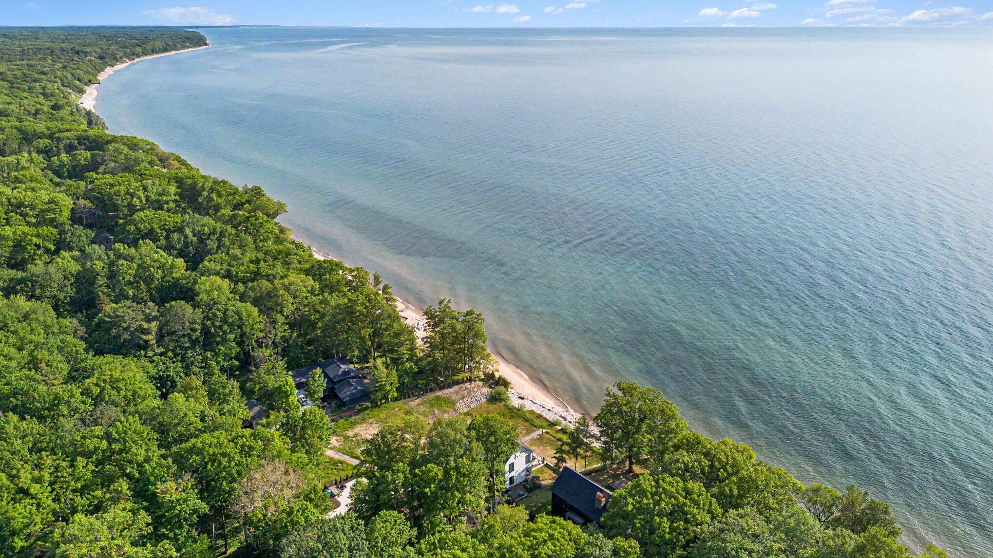 2578 Lakeshore Drive Fennville MI 49408