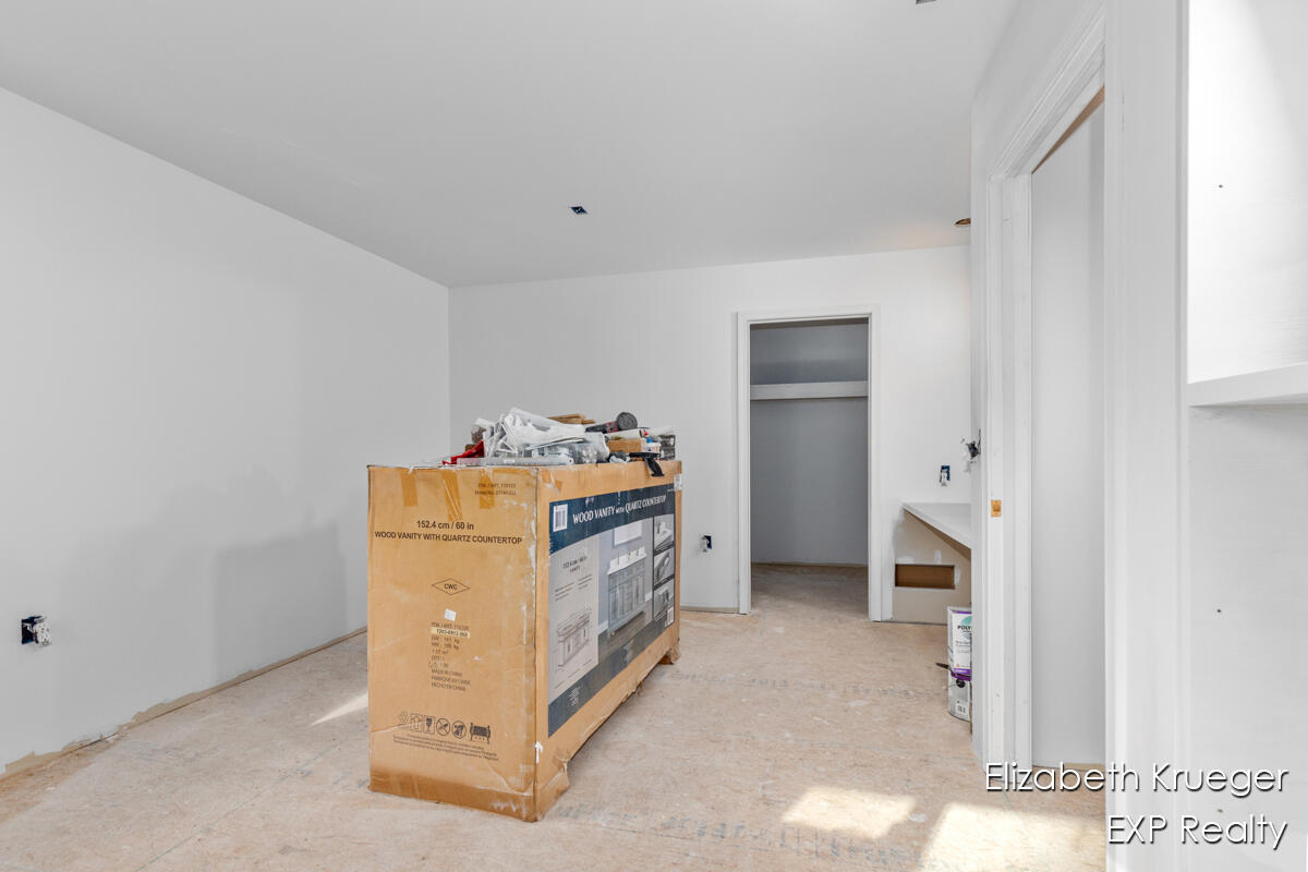 8945 Vergennes Street SE Ada MI 49301