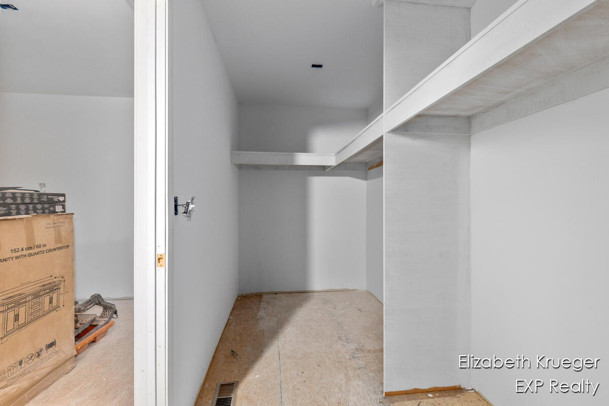 8945 Vergennes Street SE Ada MI 49301