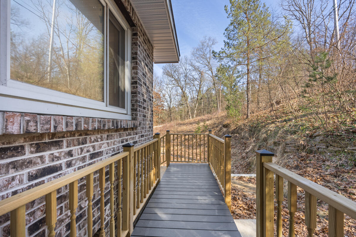 8945 Vergennes Street SE Ada MI 49301