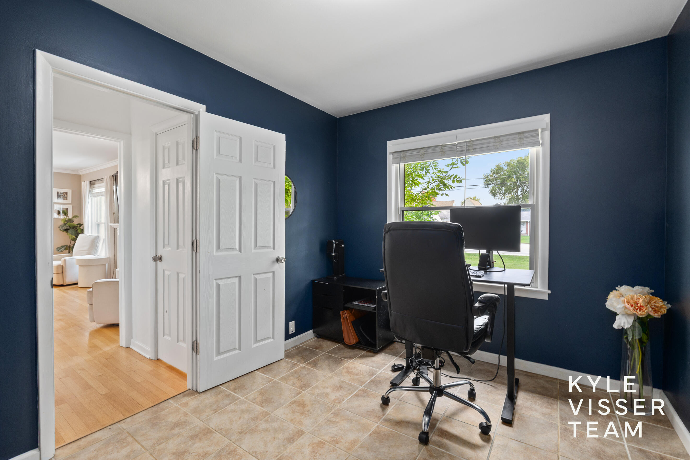 3030 Cascade Road SE East Grand Rapids MI 49506
