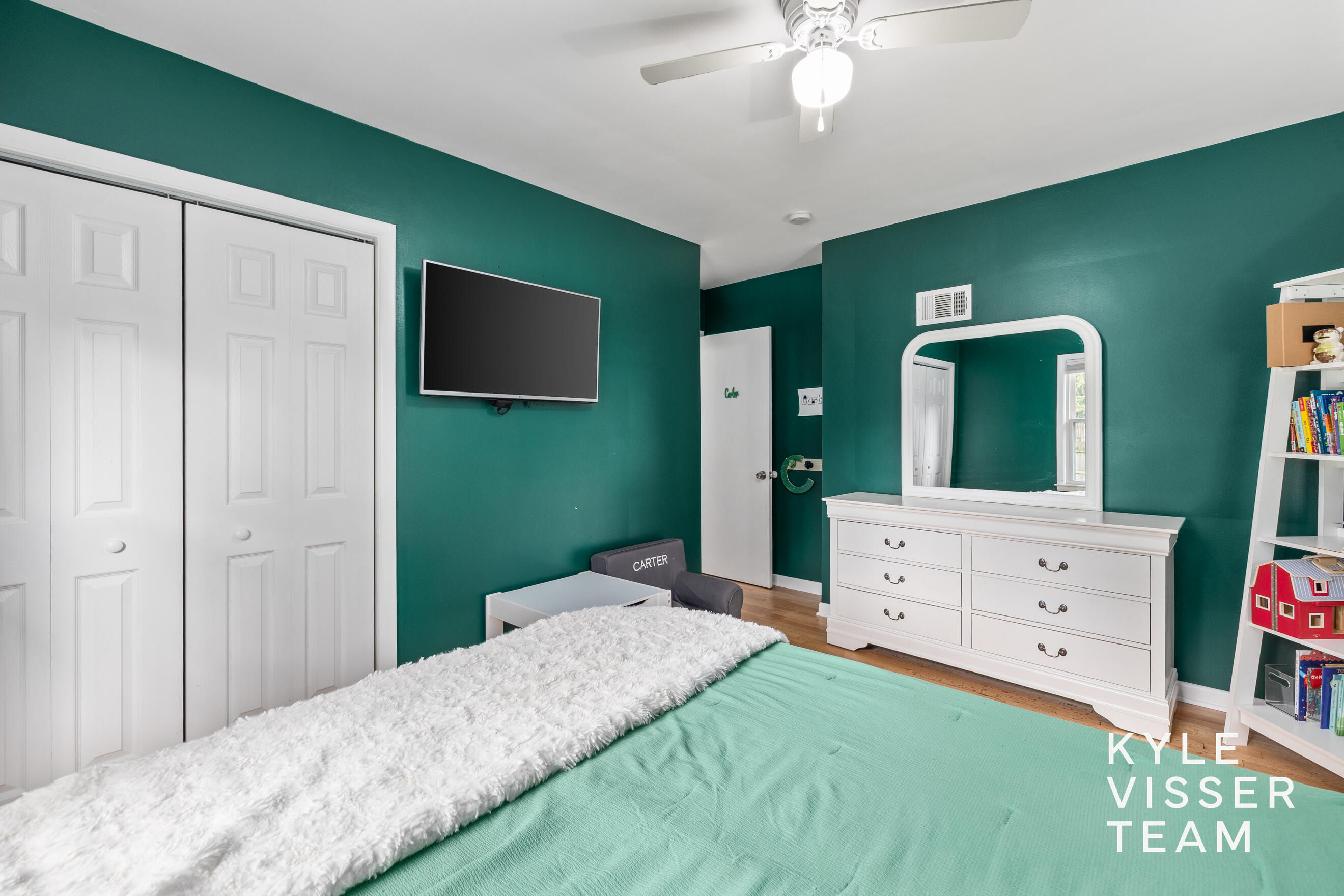 3030 Cascade Road SE East Grand Rapids MI 49506