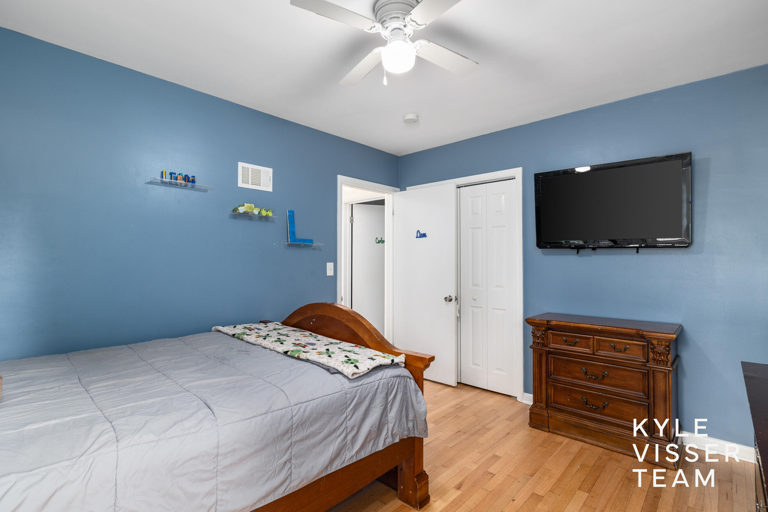 3030 Cascade Road SE East Grand Rapids MI 49506