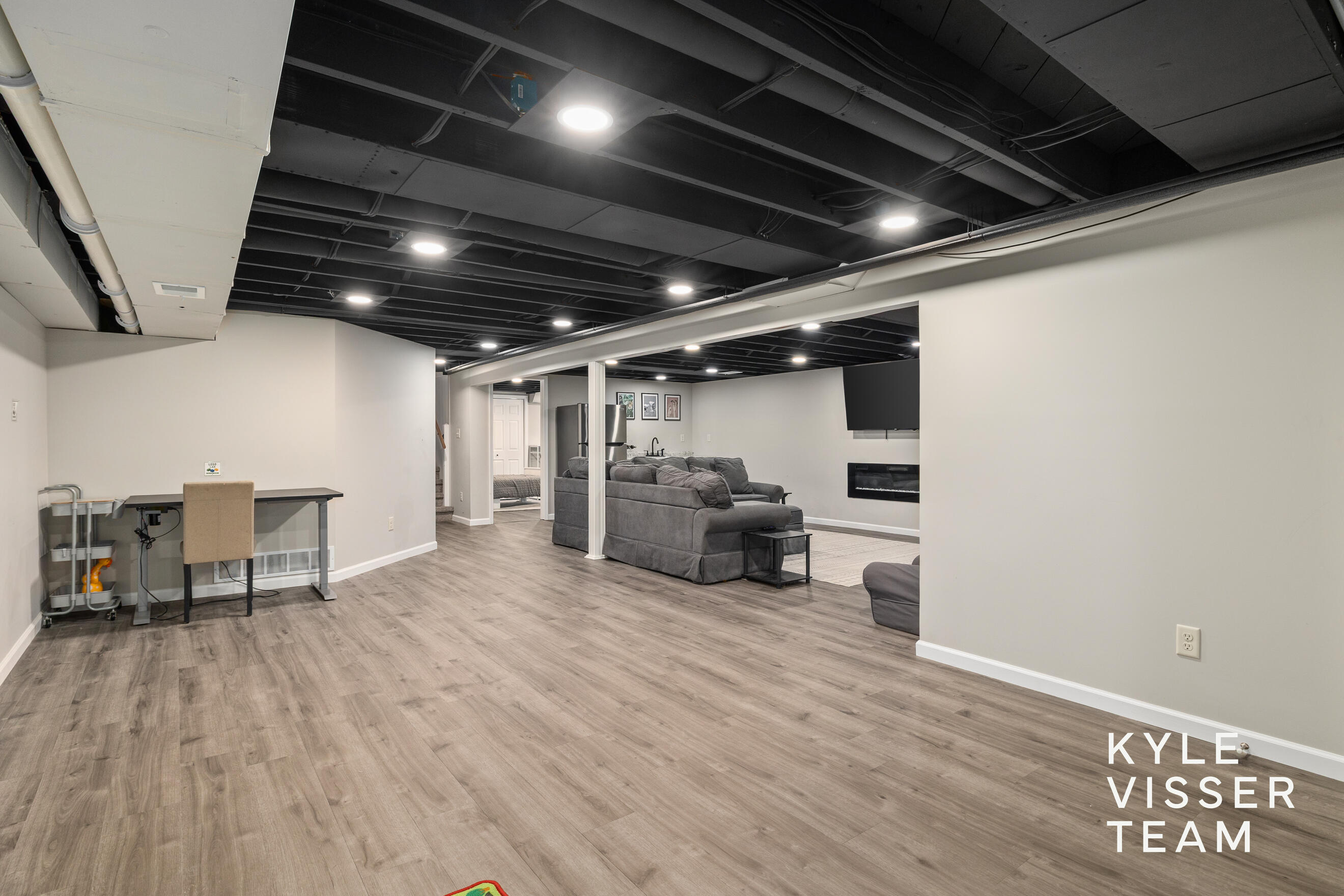 3030 Cascade Road SE East Grand Rapids MI 49506