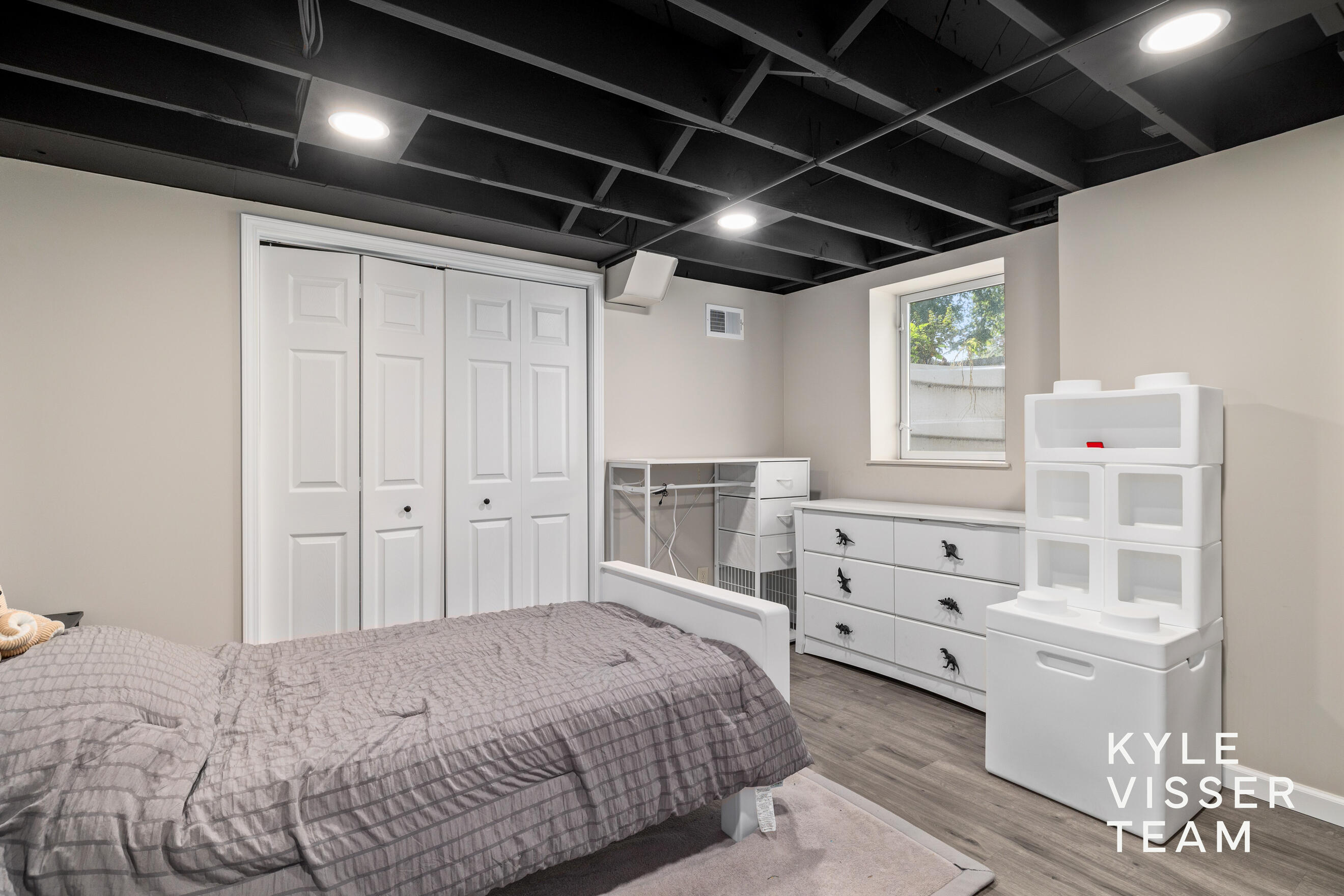 3030 Cascade Road SE East Grand Rapids MI 49506