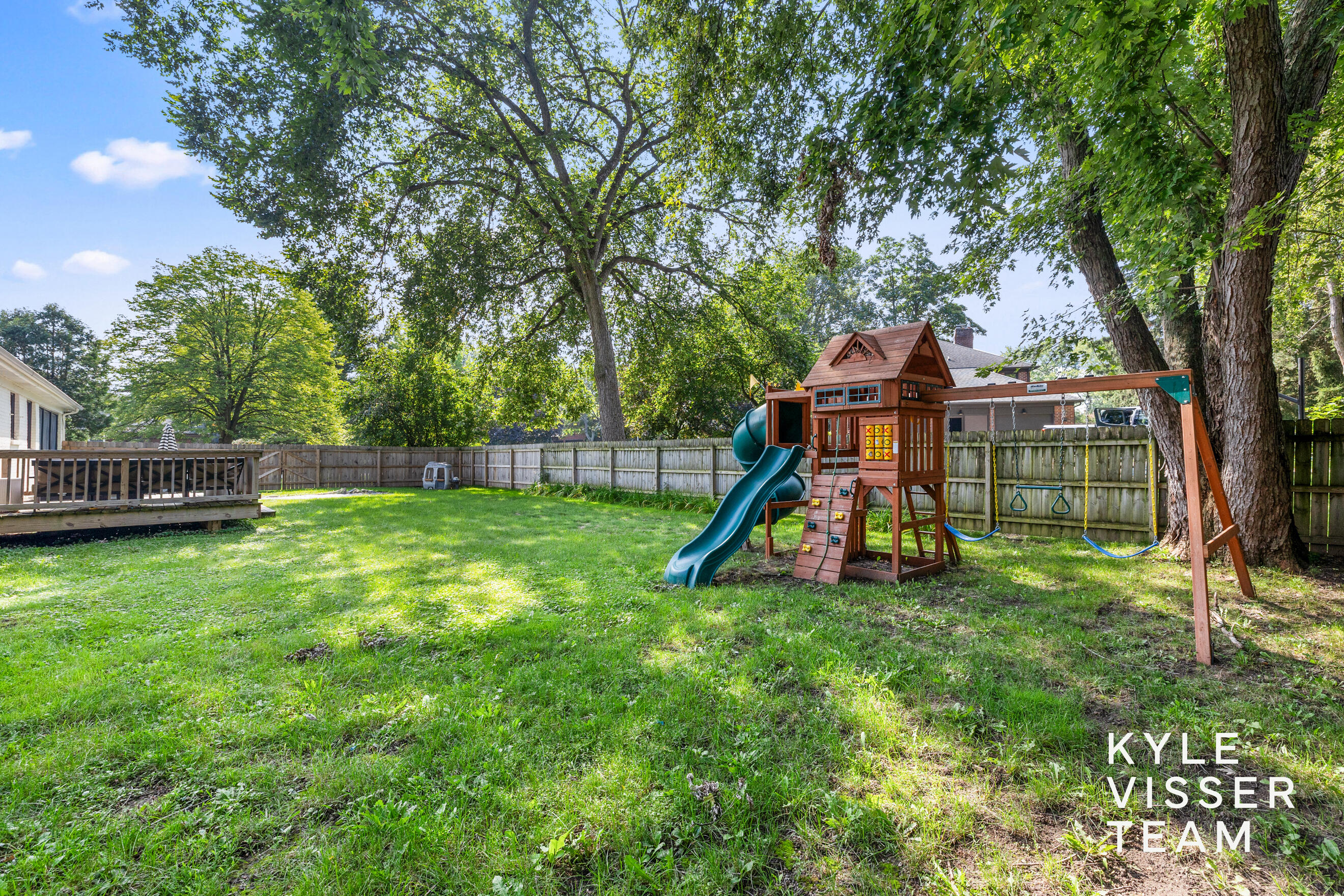 3030 Cascade Road SE East Grand Rapids MI 49506