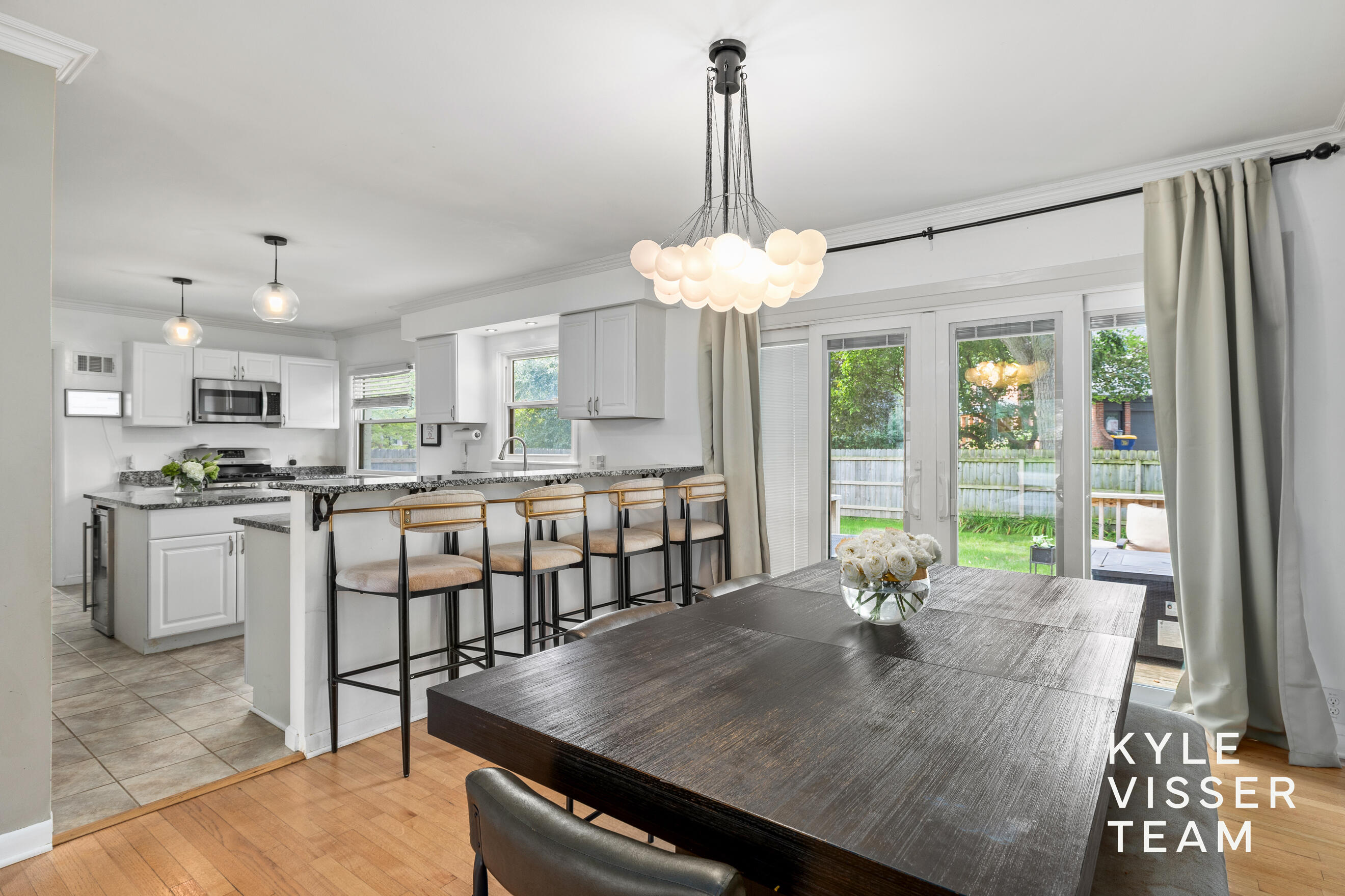 3030 Cascade Road SE East Grand Rapids MI 49506