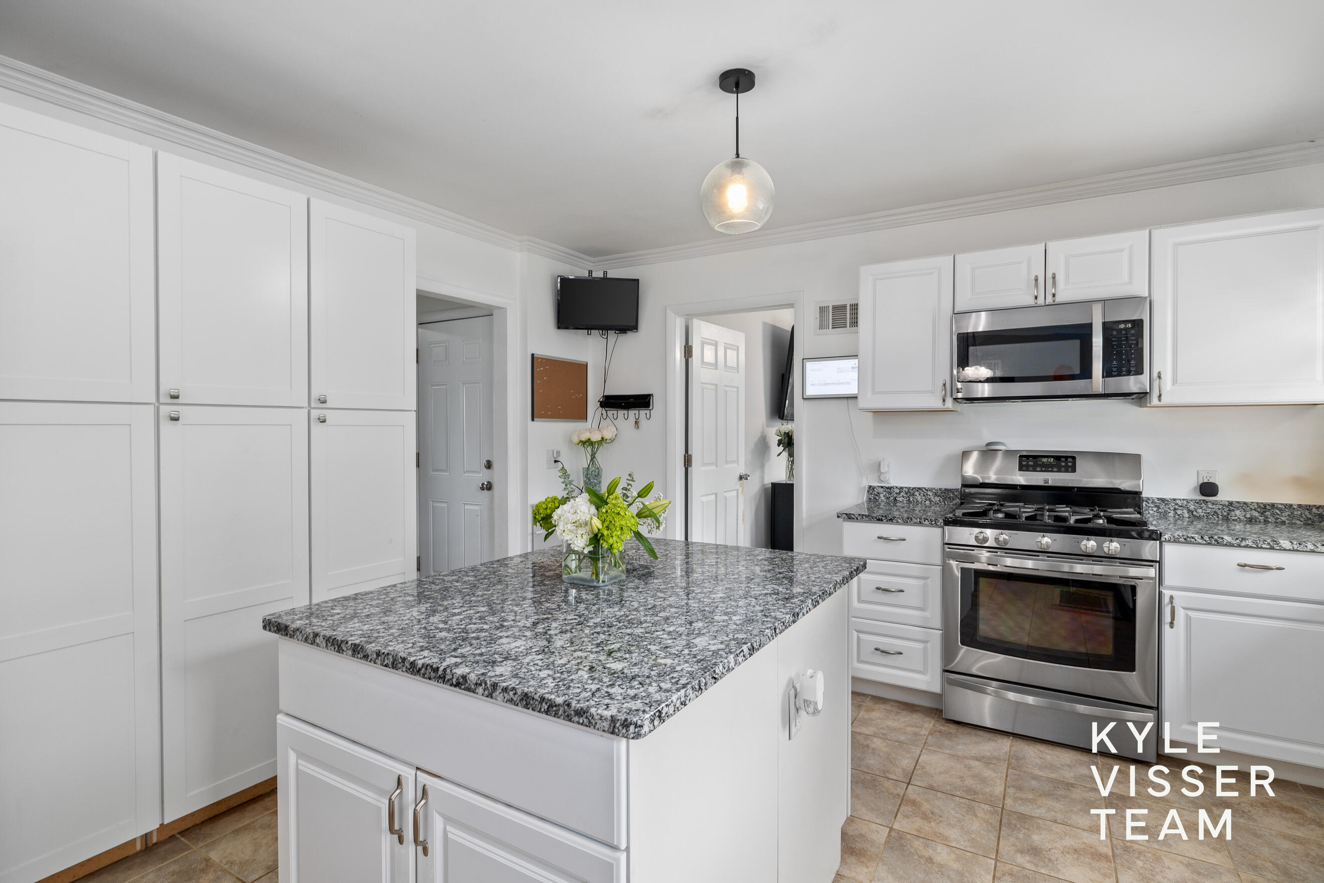 3030 Cascade Road SE East Grand Rapids MI 49506