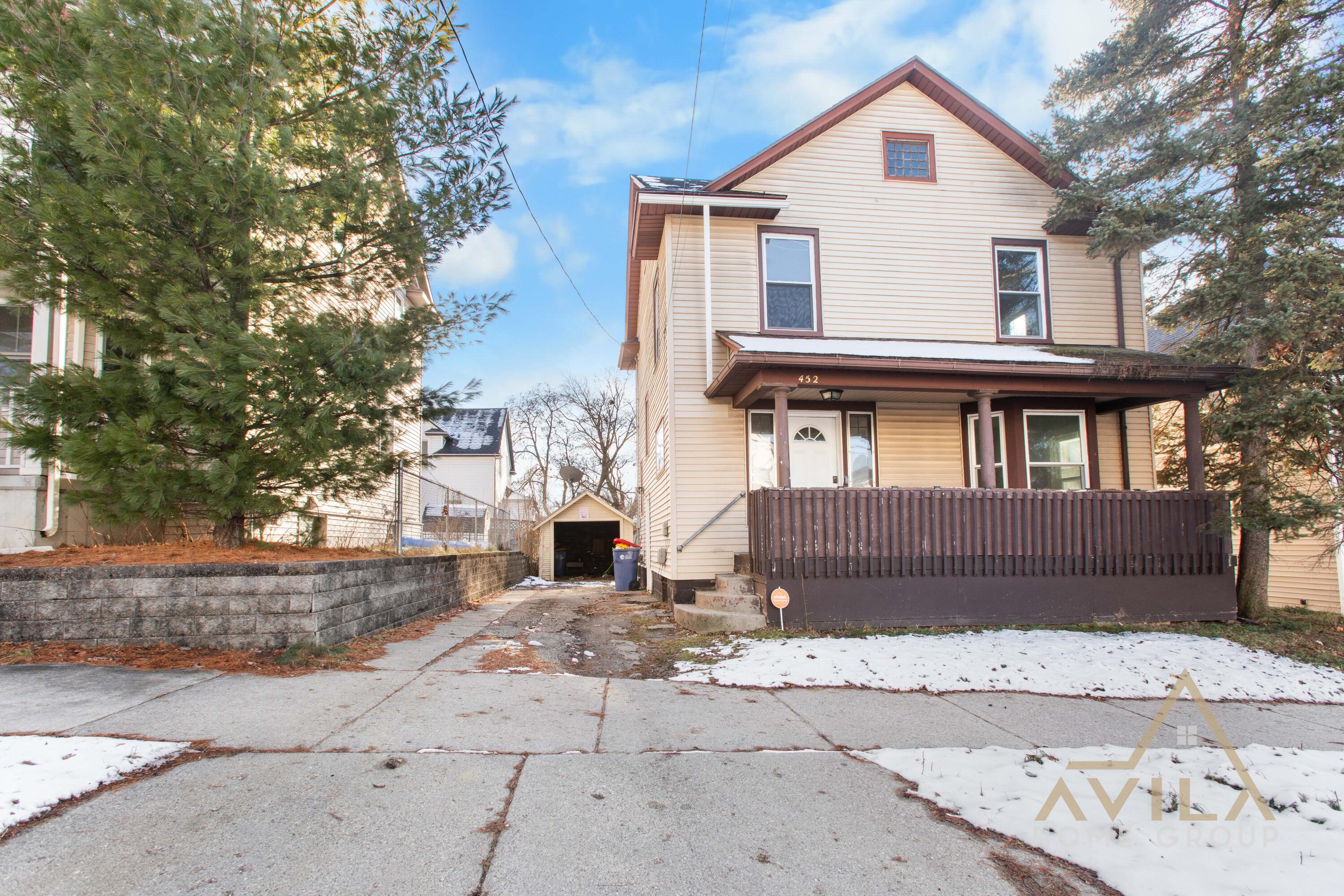 452 Howard Street SE Grand Rapids MI 49507