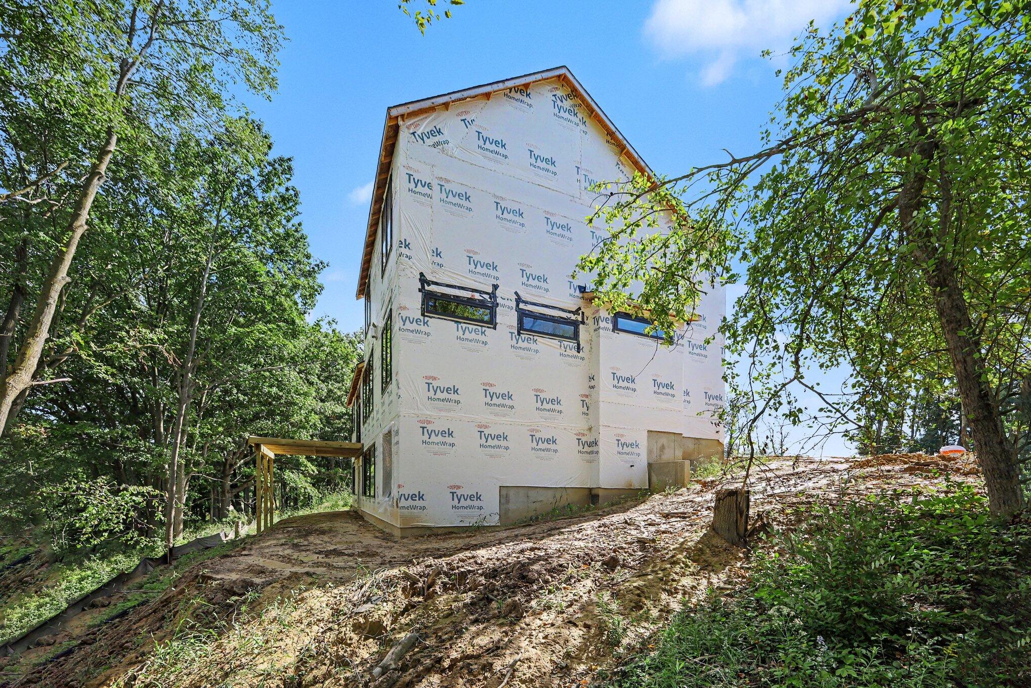 754 W Sedona Hills Court NE Grand Rapids MI 49525