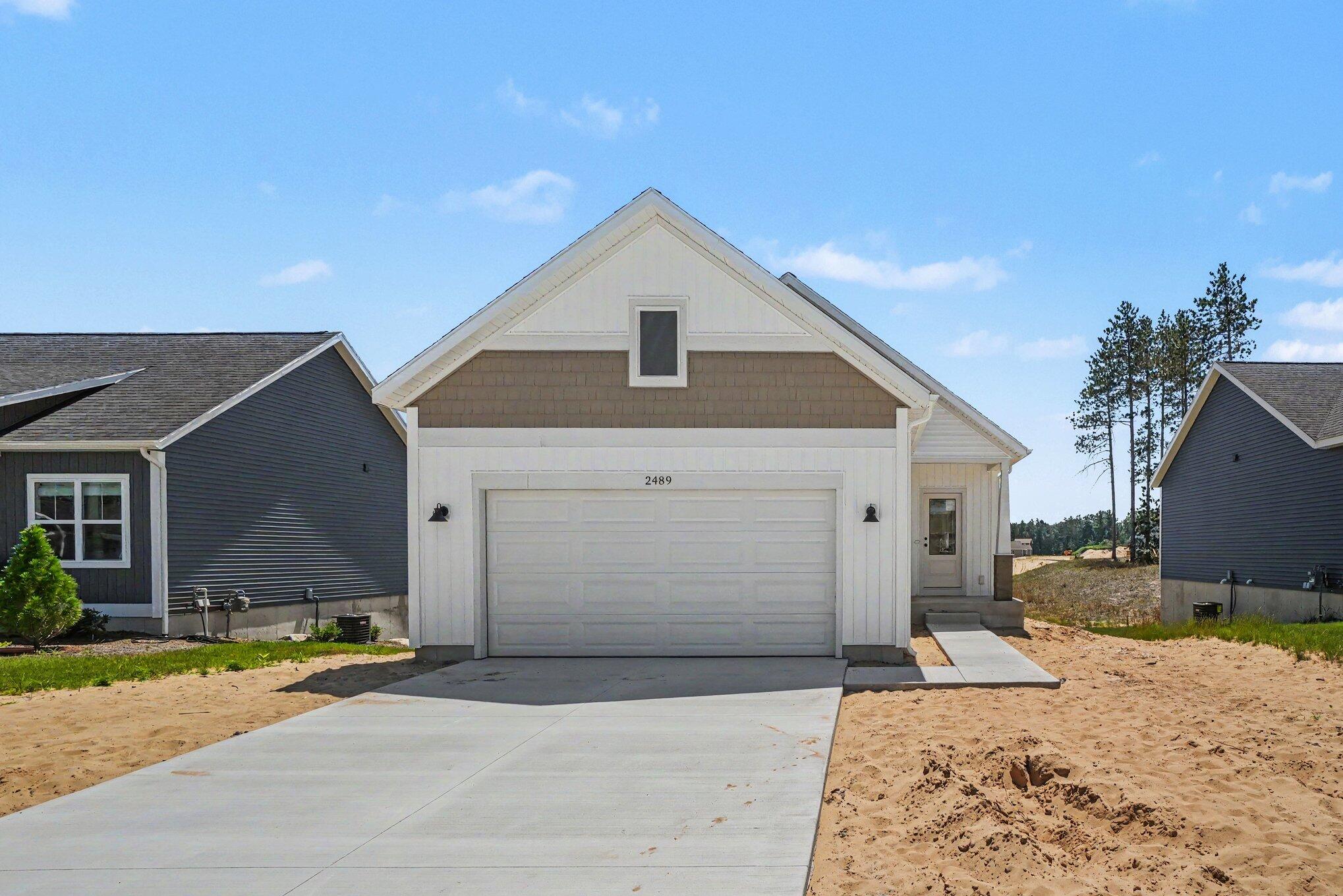 2489 Gray Wolf Way Muskegon MI 49444