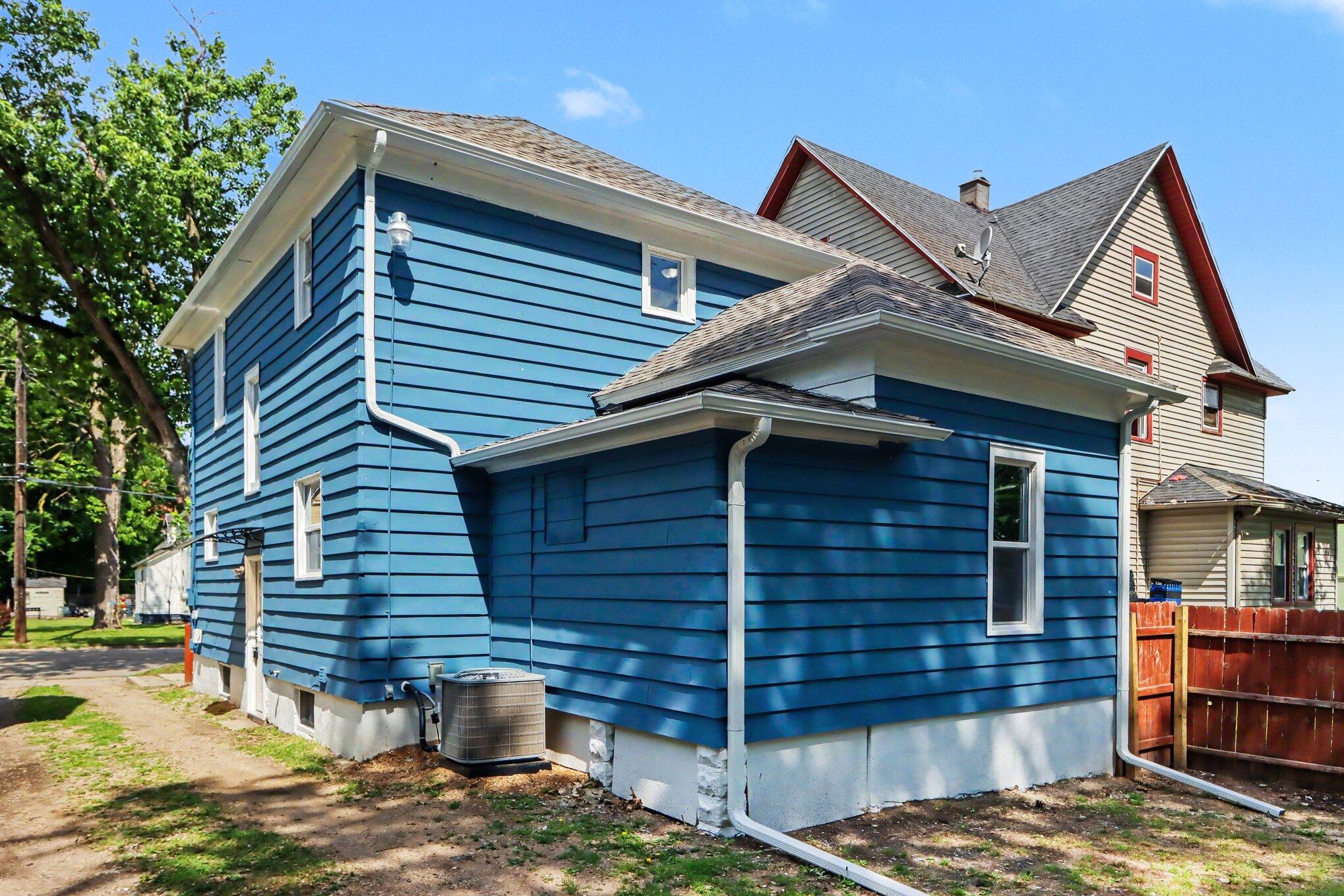 1117 Mills Street Kalamazoo MI 49001