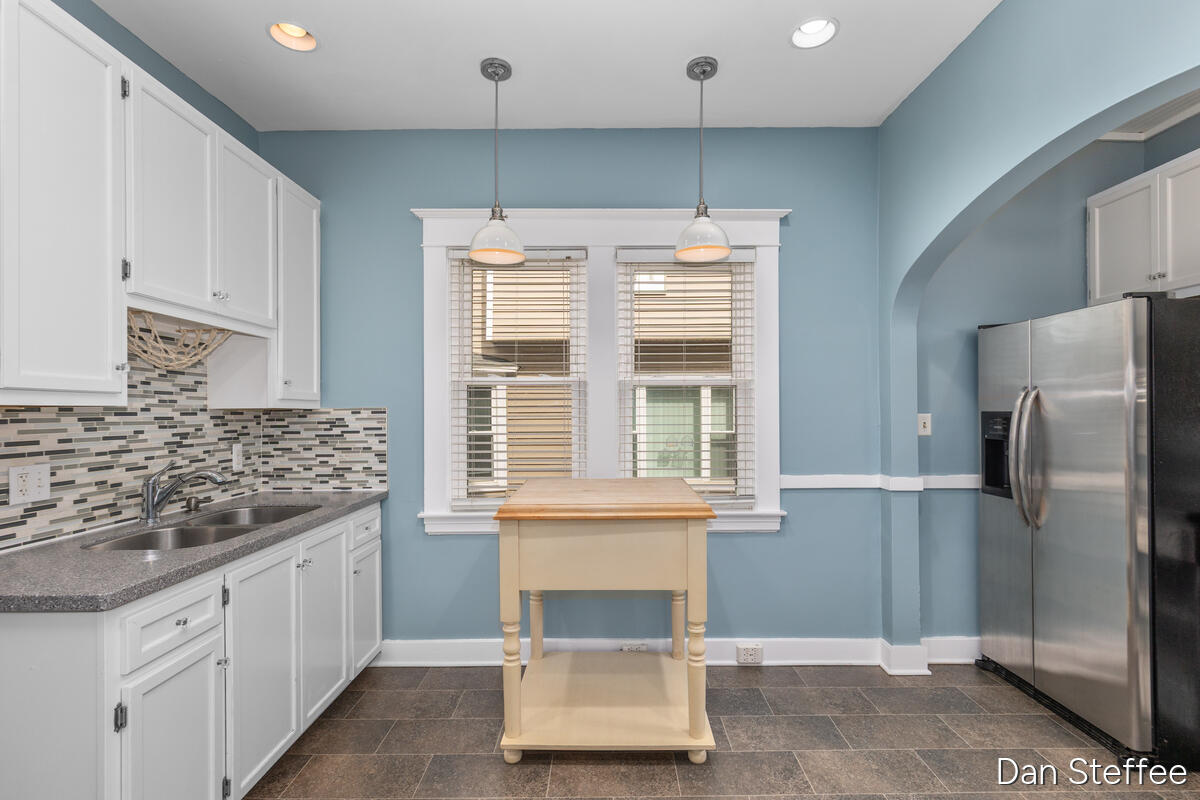 1010 Tamarack Avenue NW Grand Rapids MI 49504