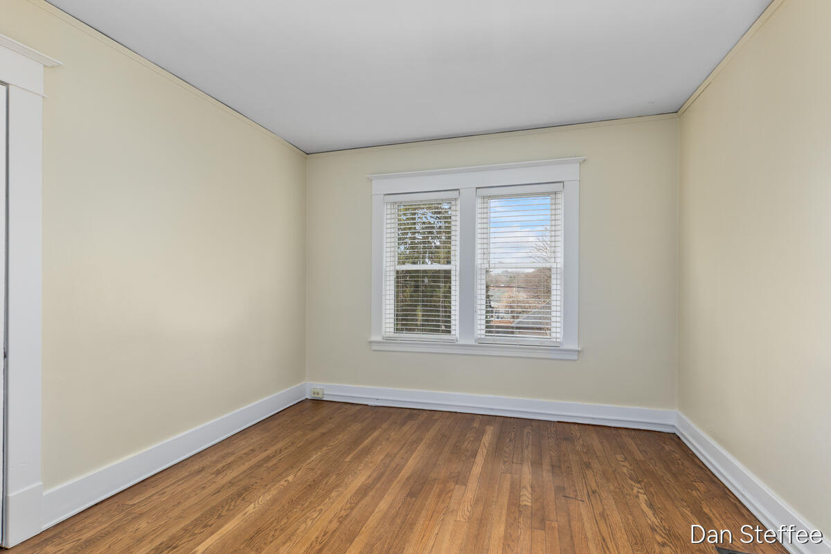 1010 Tamarack Avenue NW Grand Rapids MI 49504