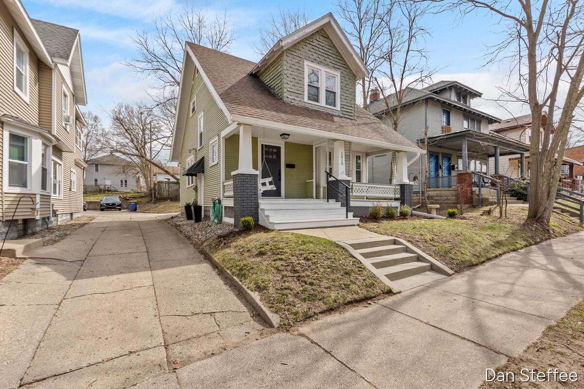 1010 Tamarack Avenue NW Grand Rapids MI 49504