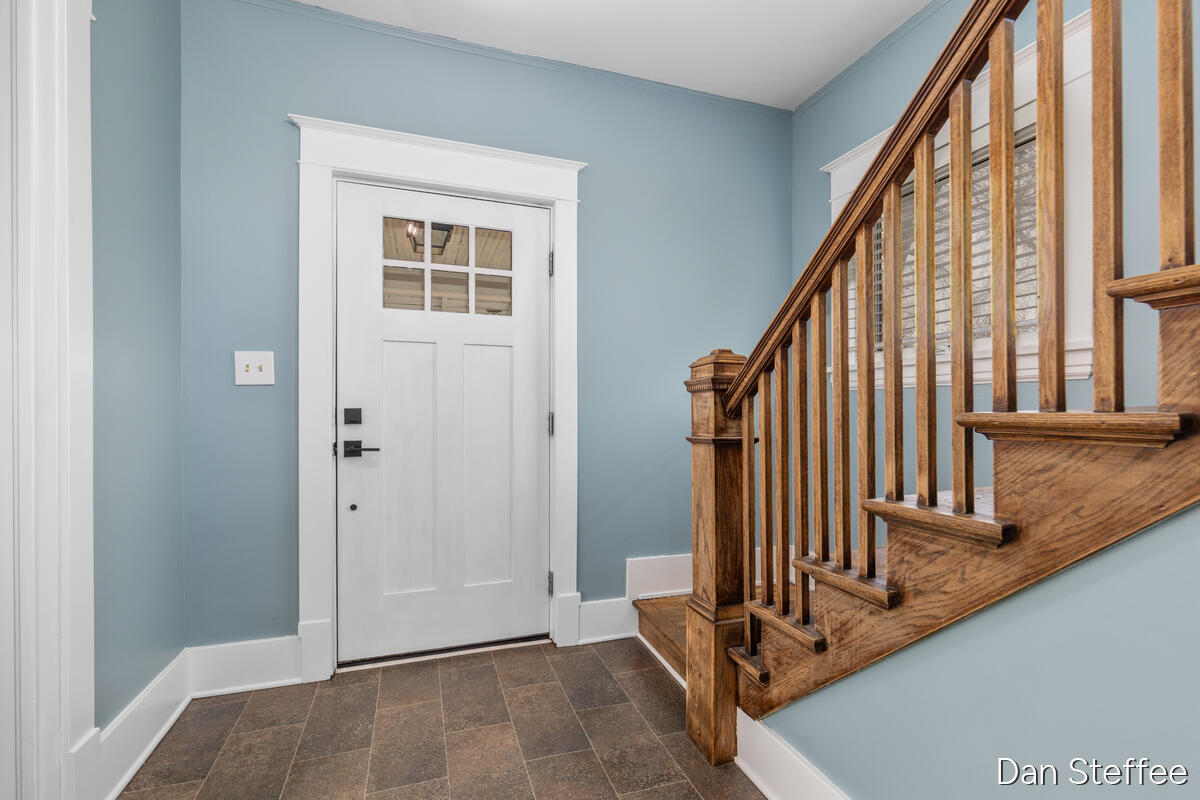1010 Tamarack Avenue NW Grand Rapids MI 49504