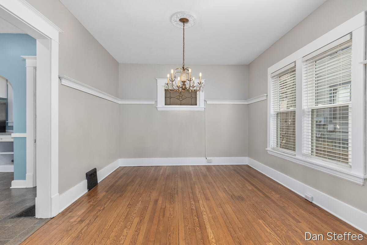1010 Tamarack Avenue NW Grand Rapids MI 49504