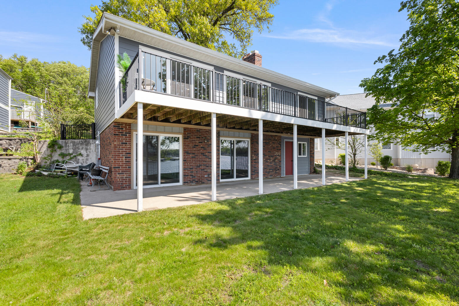 1304 N Eagle Lake Drive Kalamazoo MI 49009
