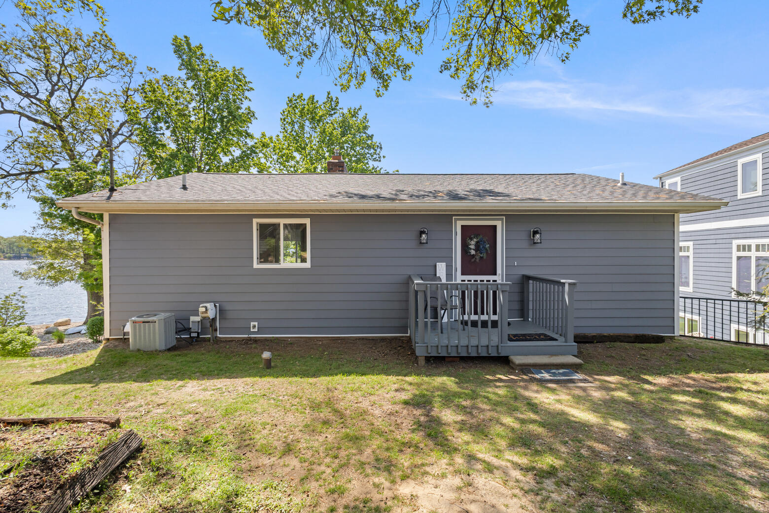 1304 N Eagle Lake Drive Kalamazoo MI 49009