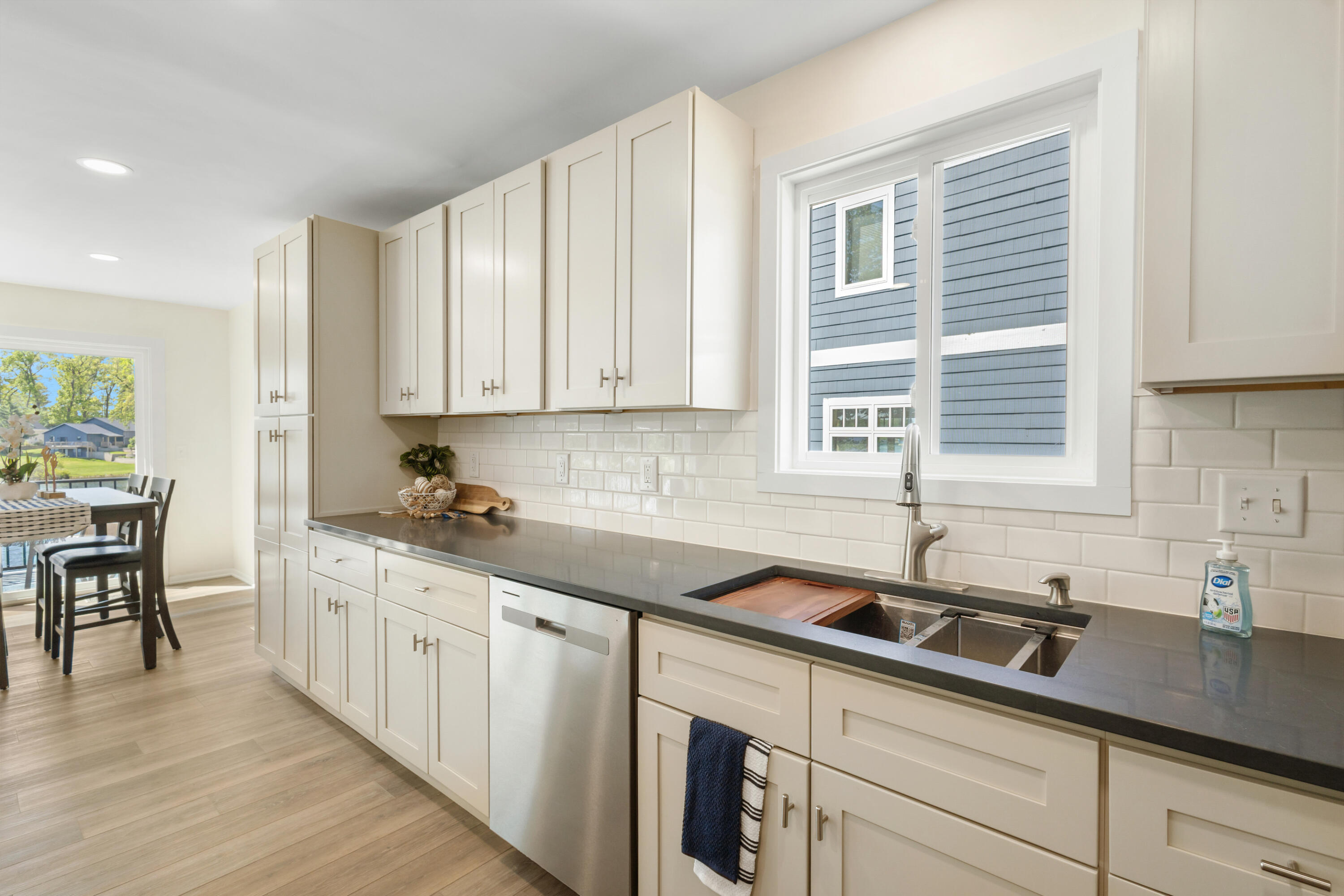 1304 N Eagle Lake Drive Kalamazoo MI 49009
