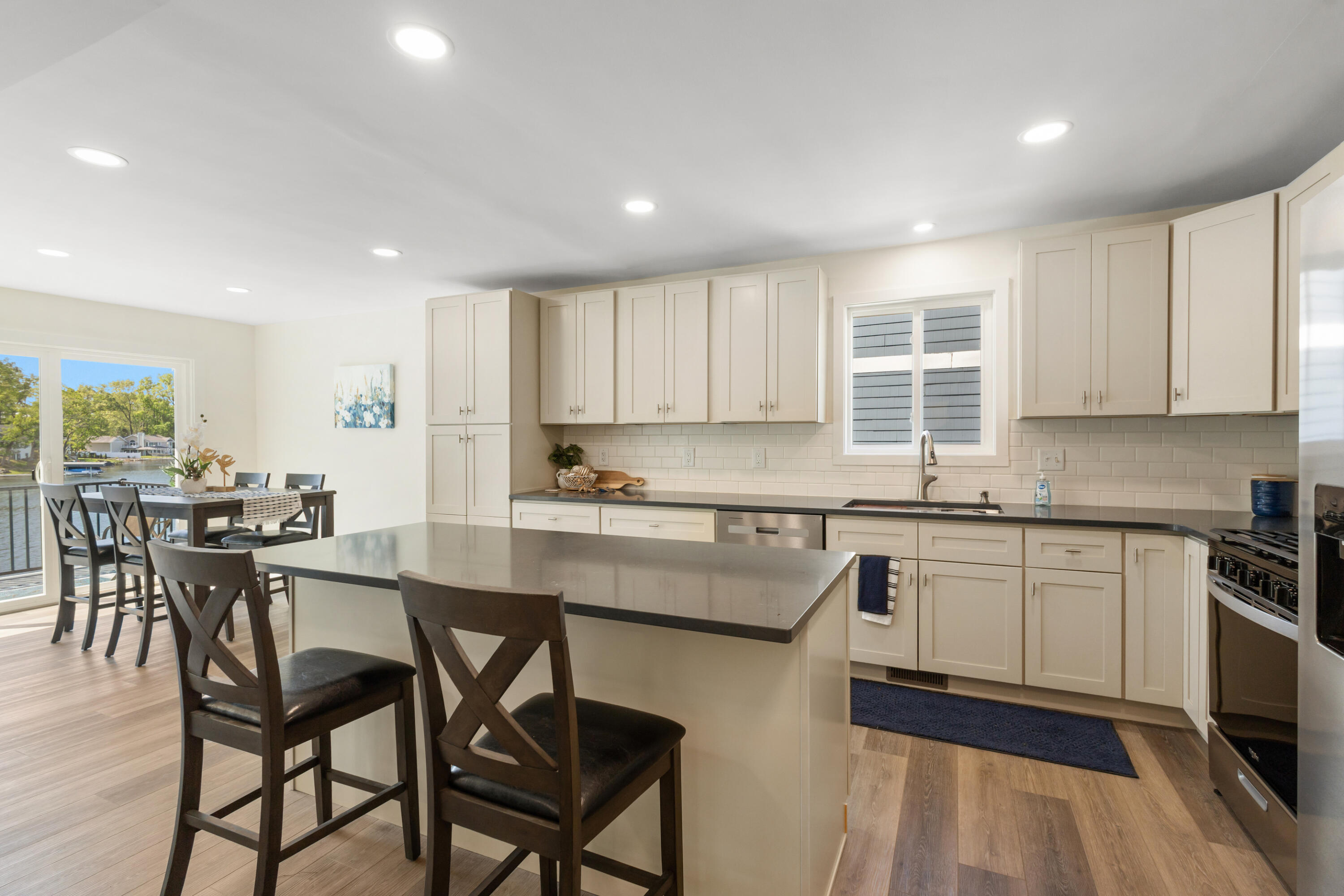 1304 N Eagle Lake Drive Kalamazoo MI 49009