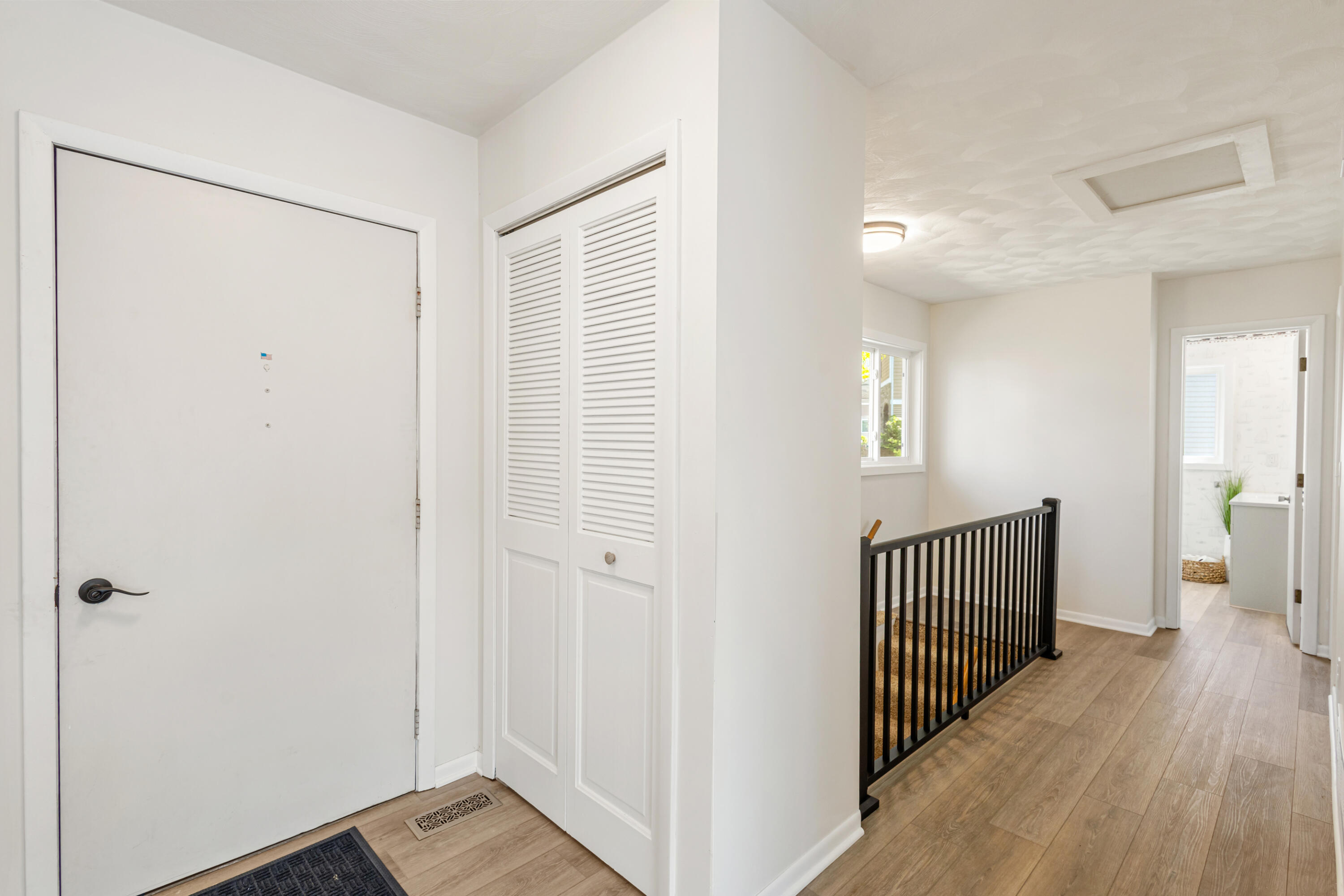 1304 N Eagle Lake Drive Kalamazoo MI 49009
