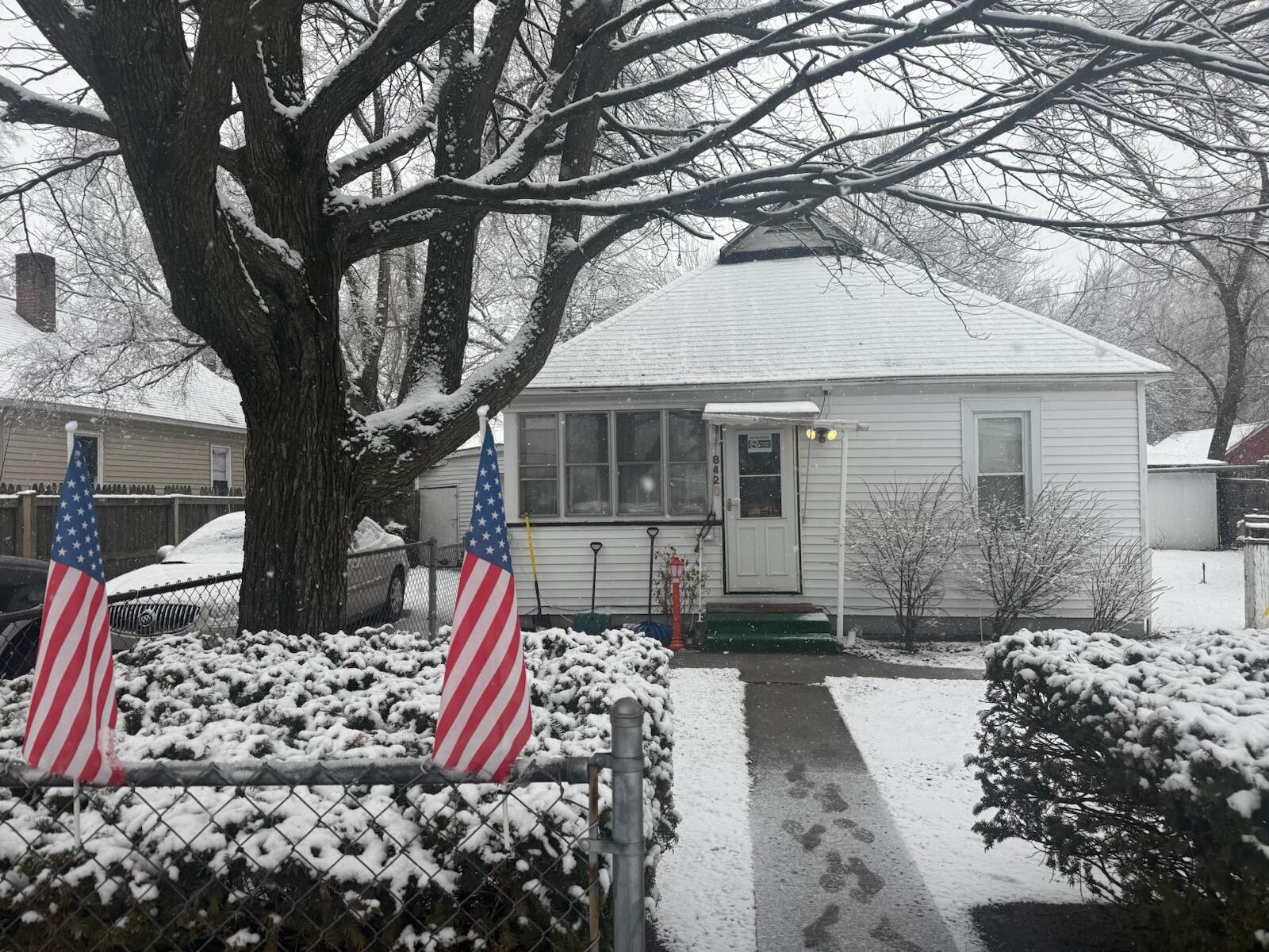 842 E Dale Avenue Muskegon MI 49442