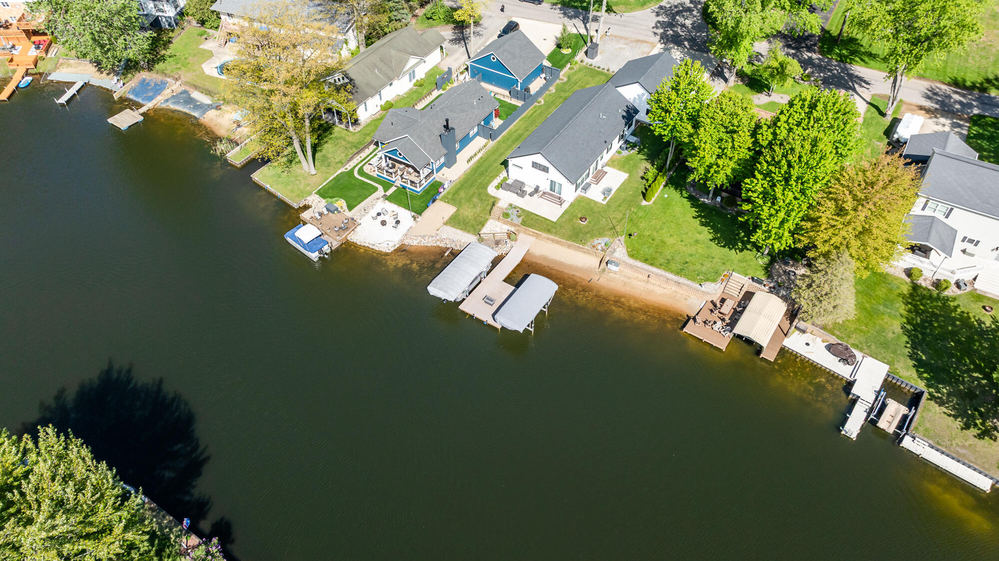 6876 Shore Drive Coloma MI 49038