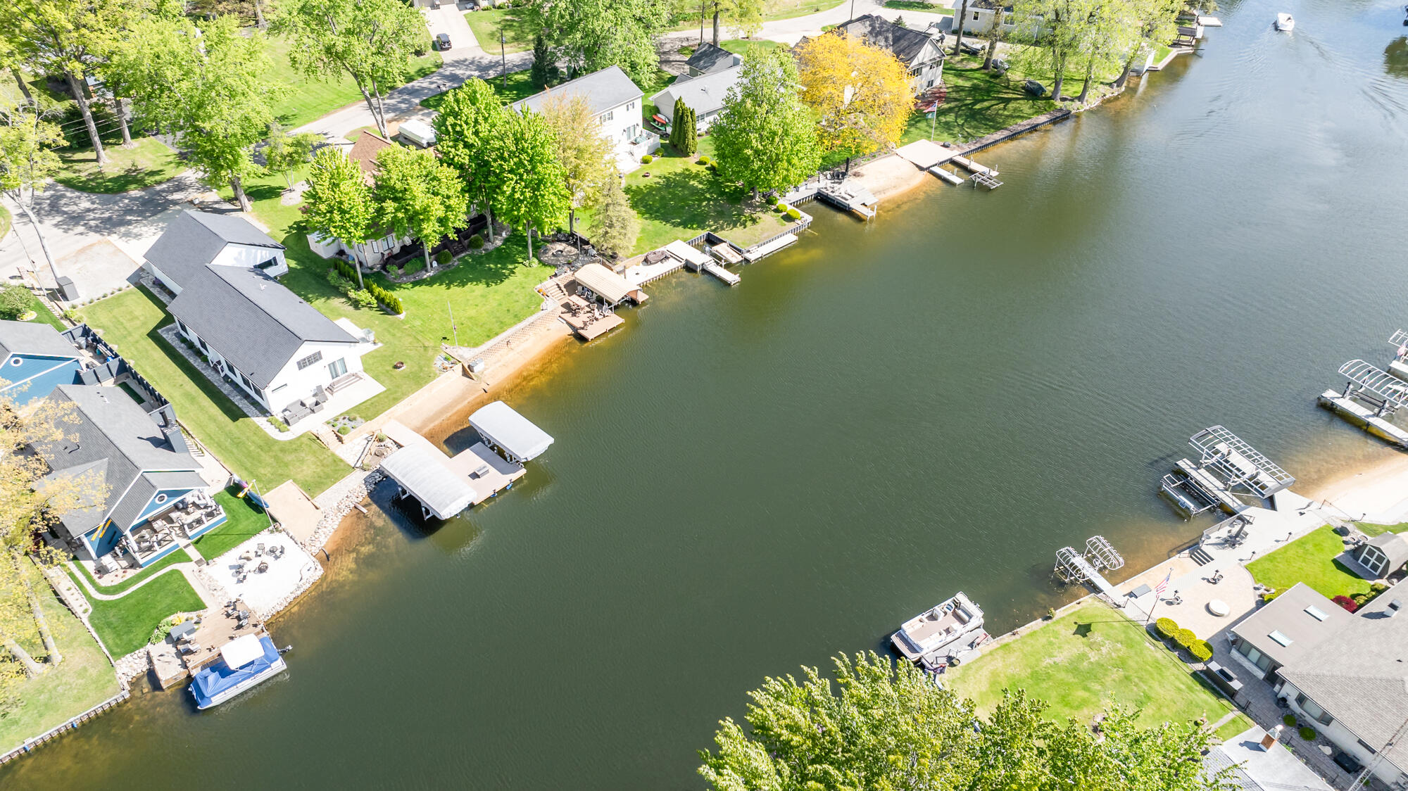 6876 Shore Drive Coloma MI 49038