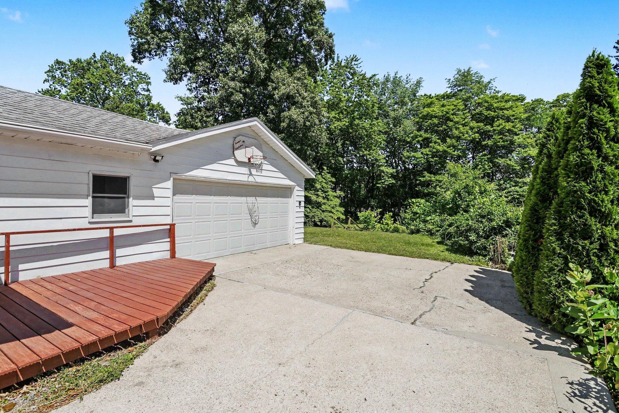 229 Hartman Road Niles MI 49120