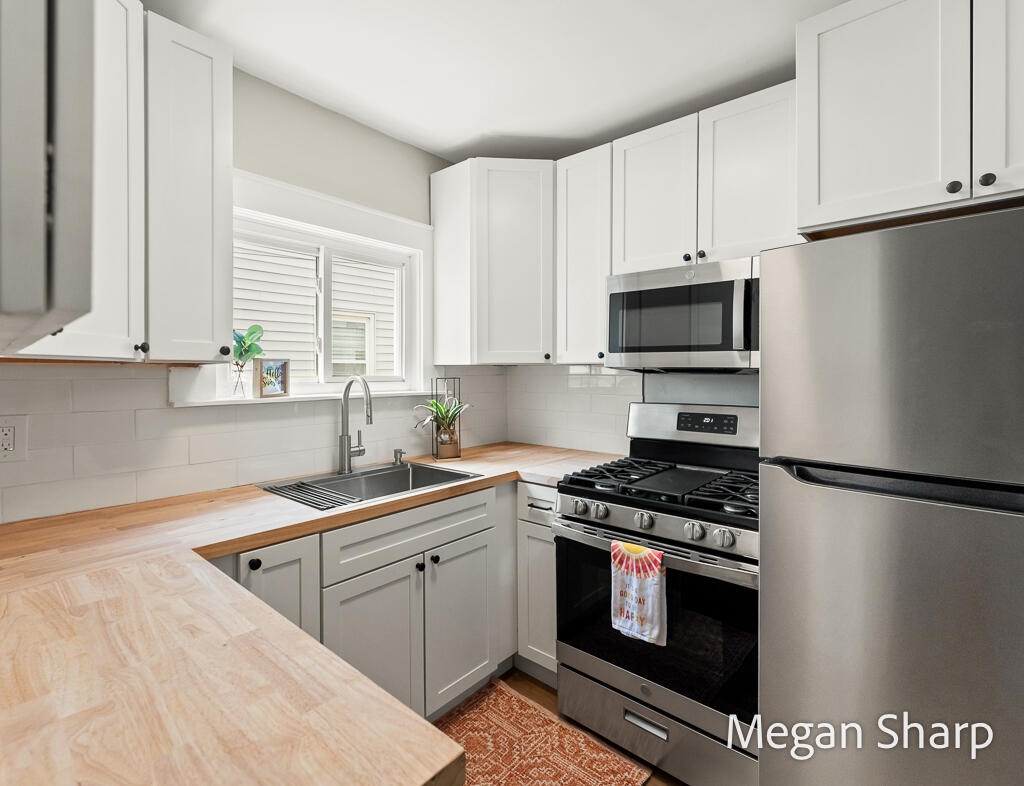 2557 Crozier Avenue Muskegon MI 49441