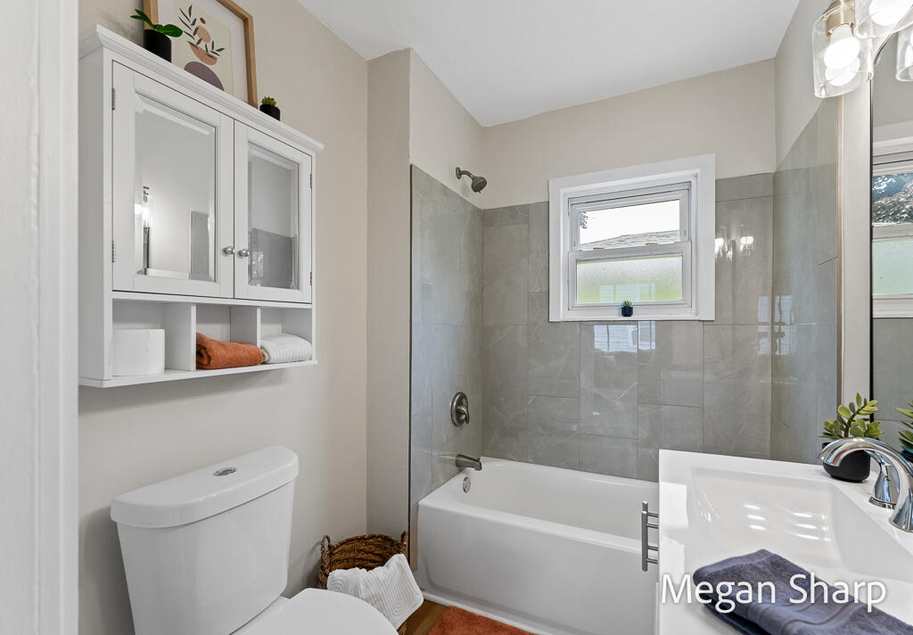 2557 Crozier Avenue Muskegon MI 49441
