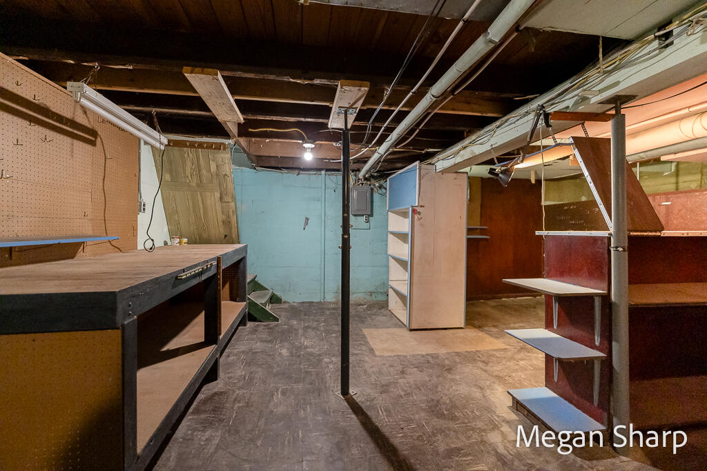 2557 Crozier Avenue Muskegon MI 49441