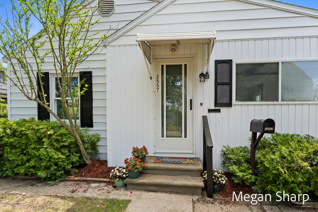 2557 Crozier Avenue Muskegon MI 49441