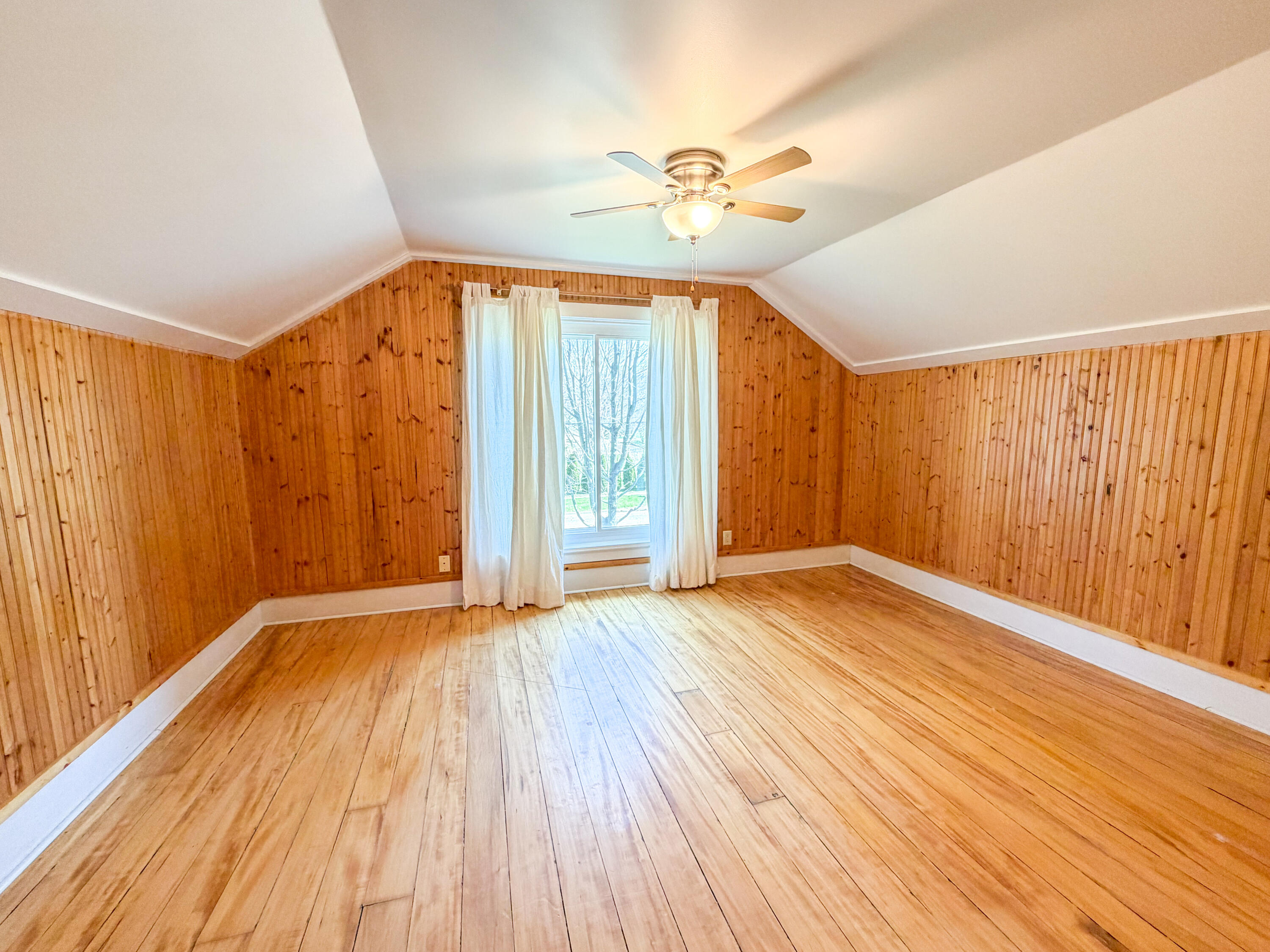 501 N Elm Street Three Oaks MI 49128