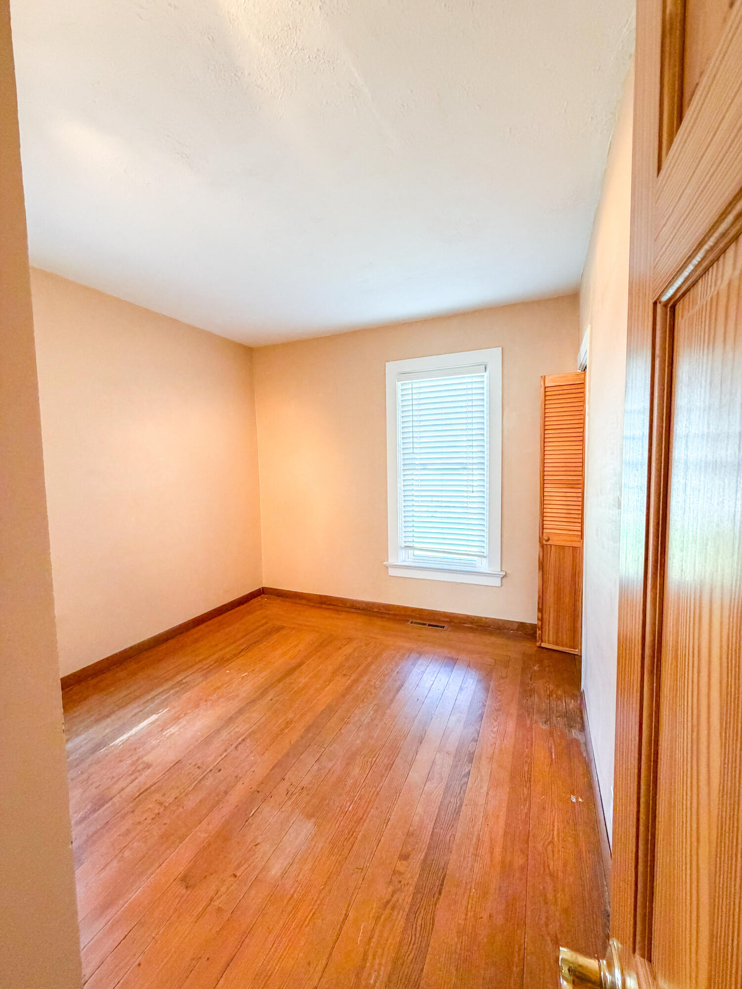 501 N Elm Street Three Oaks MI 49128
