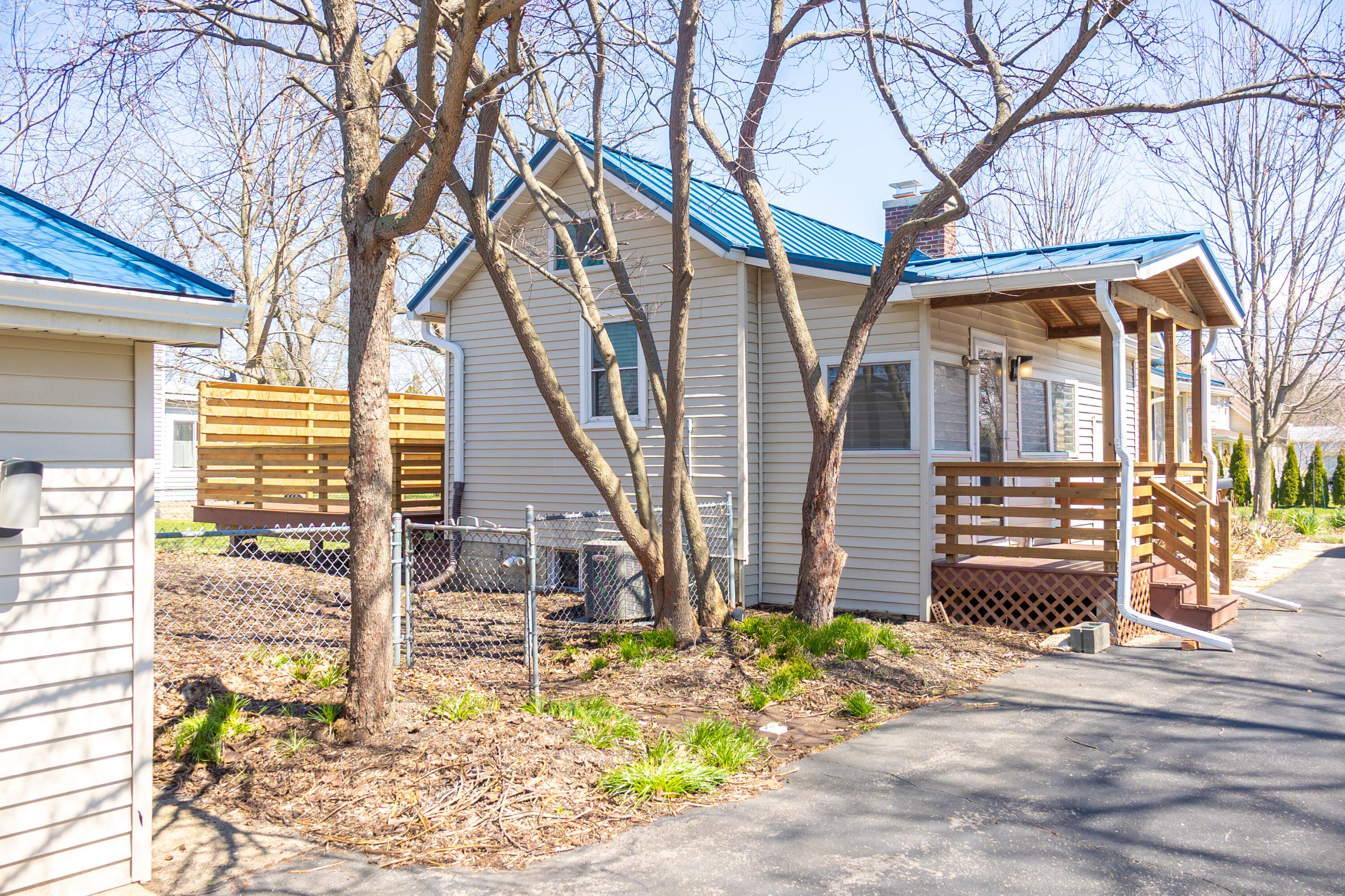 501 N Elm Street Three Oaks MI 49128