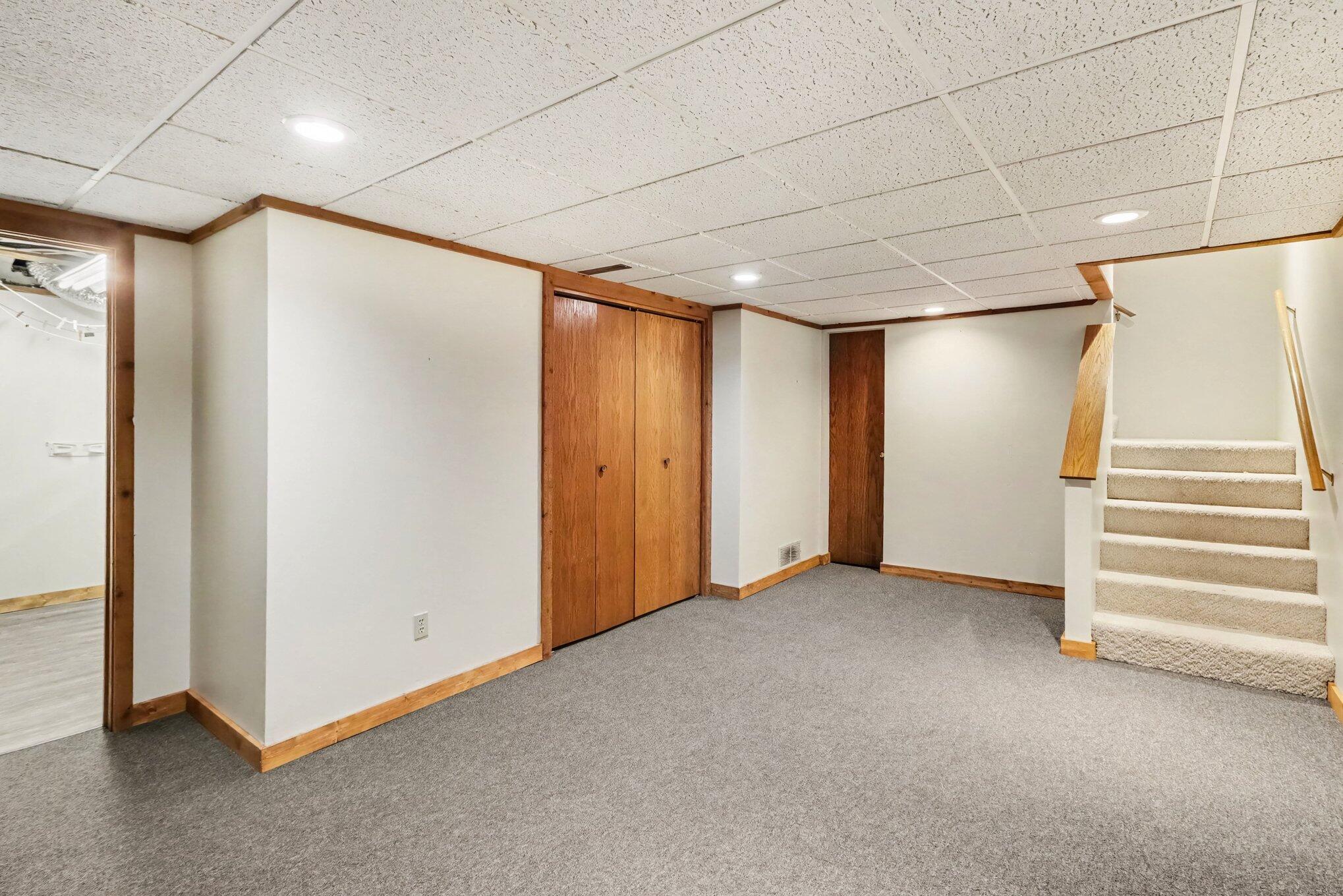 1405 W Lovell Street Kalamazoo MI 49006