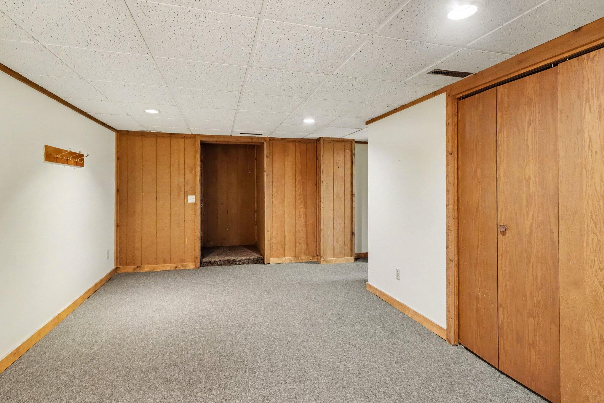 1405 W Lovell Street Kalamazoo MI 49006