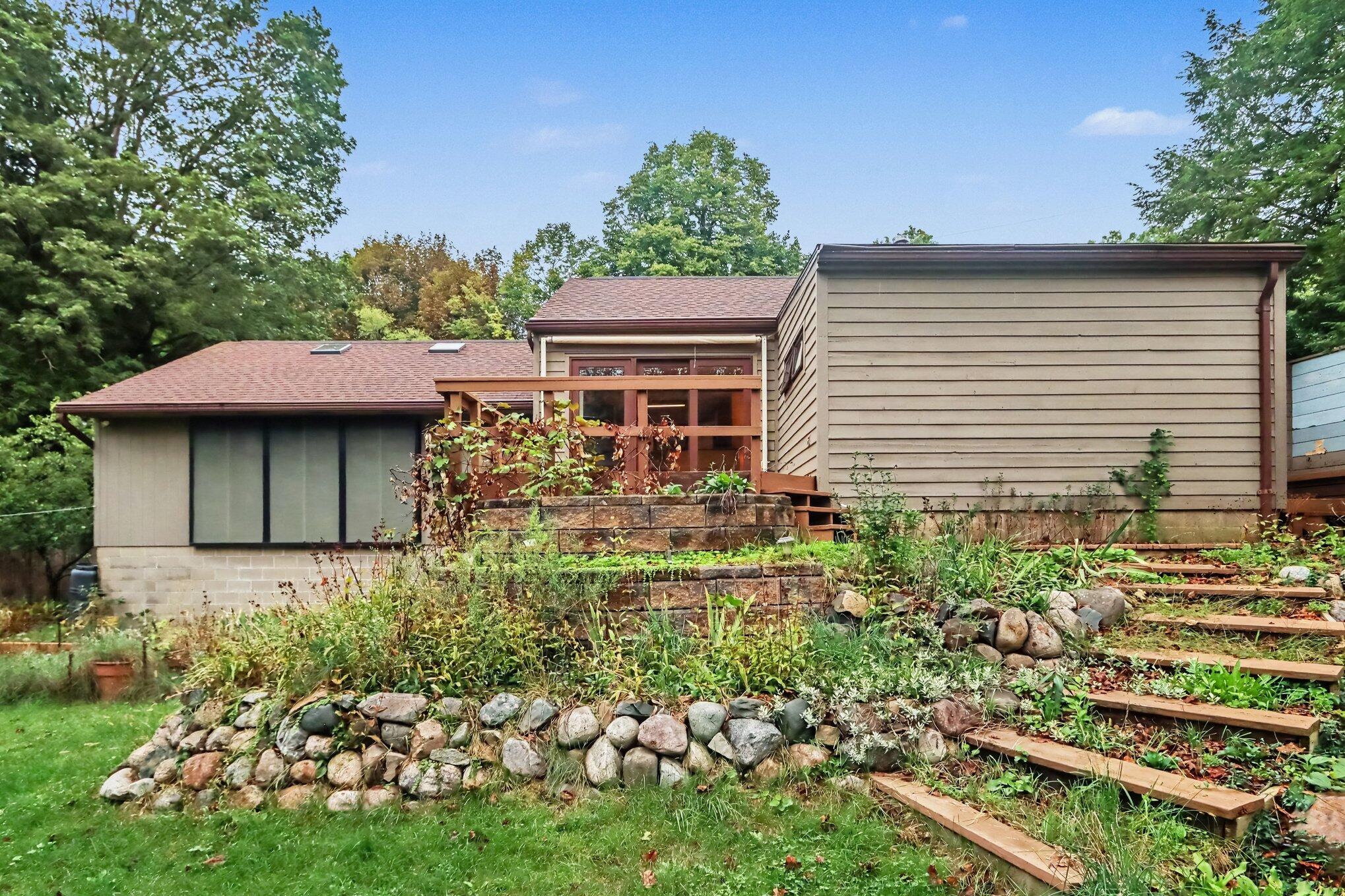 1405 W Lovell Street Kalamazoo MI 49006