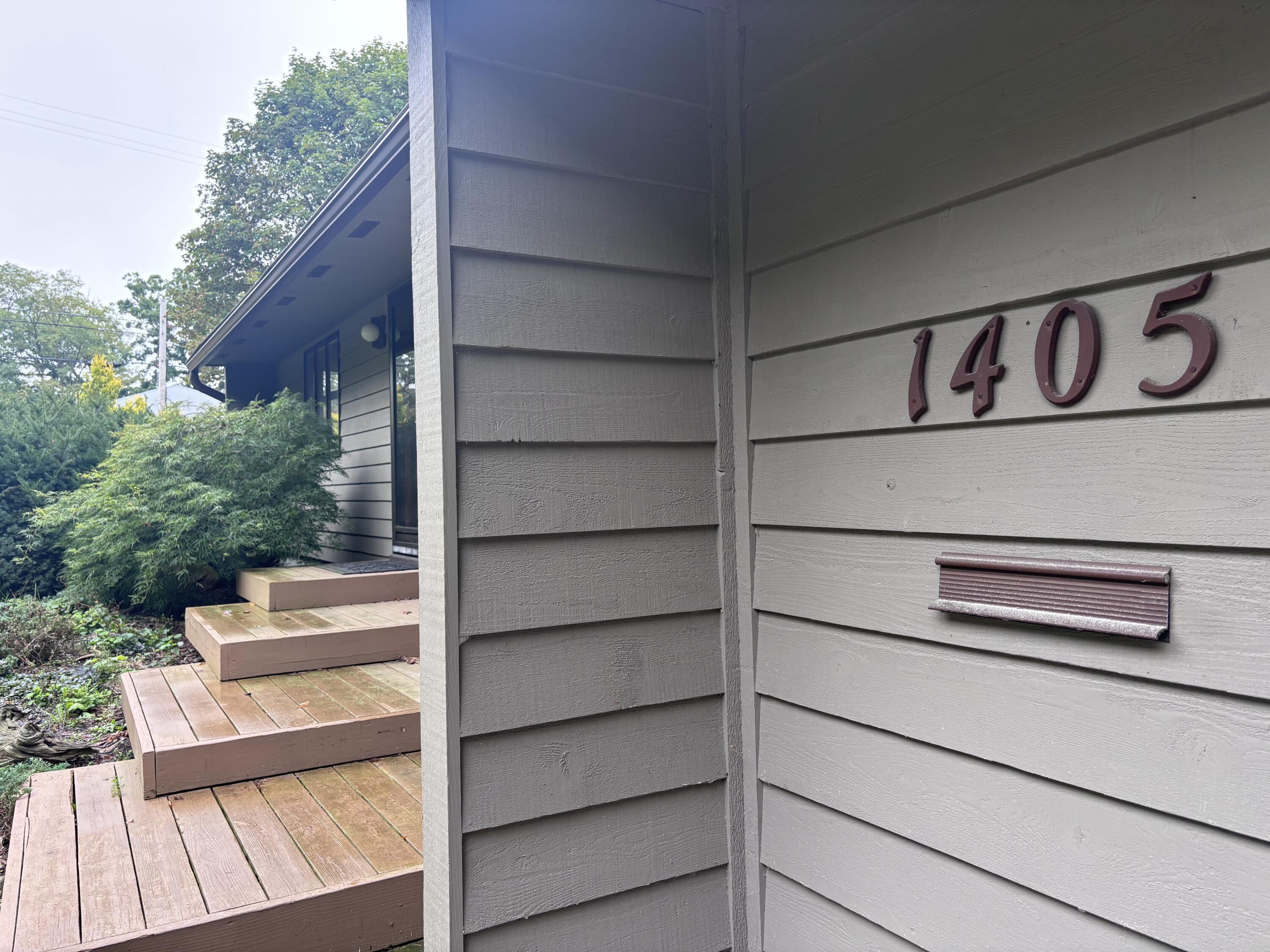 1405 W Lovell Street Kalamazoo MI 49006