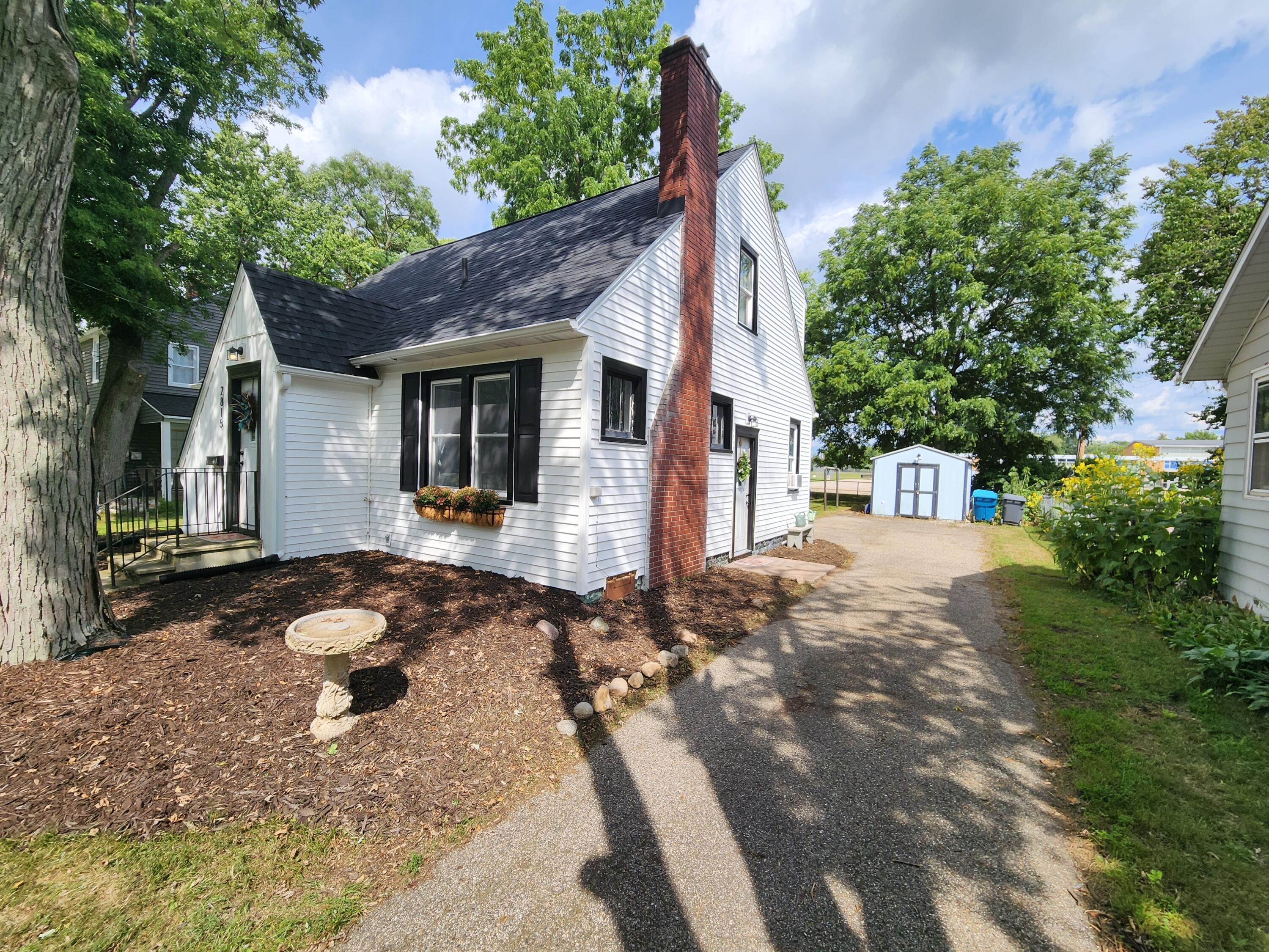 2815 Whittier Drive Kalamazoo MI 49001