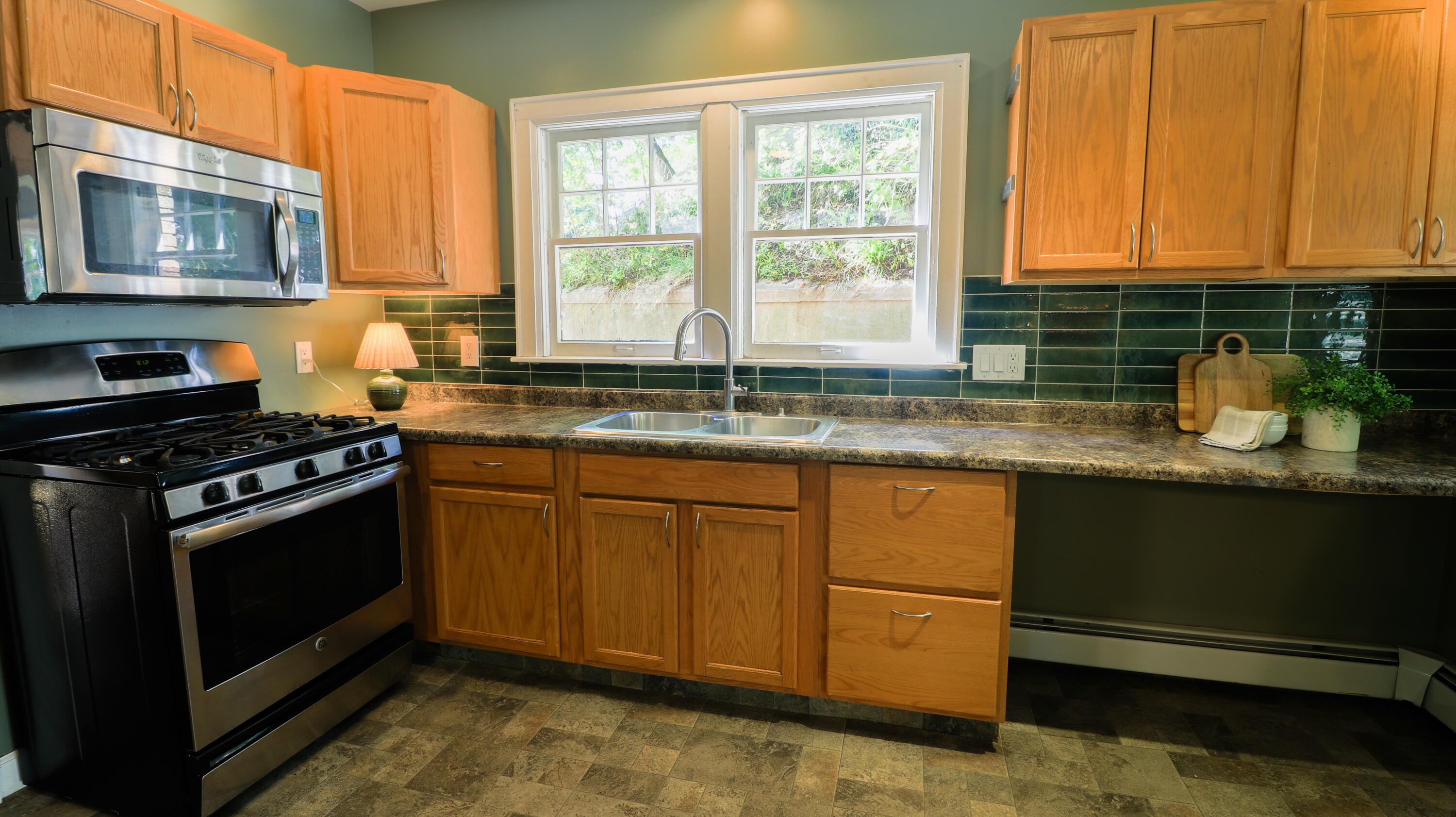 1327 Bridge Street NW Grand Rapids MI 49504