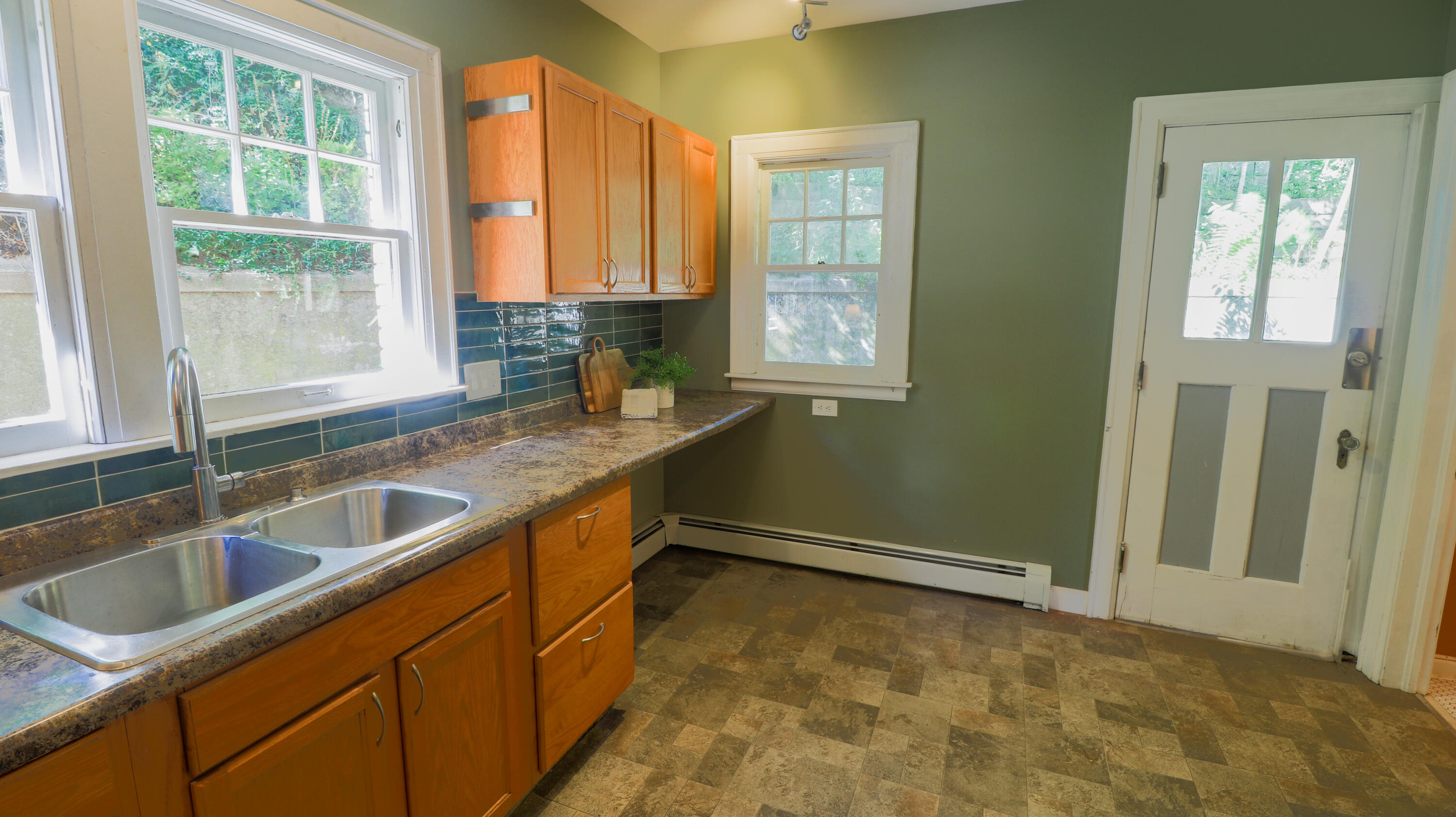1327 Bridge Street NW Grand Rapids MI 49504